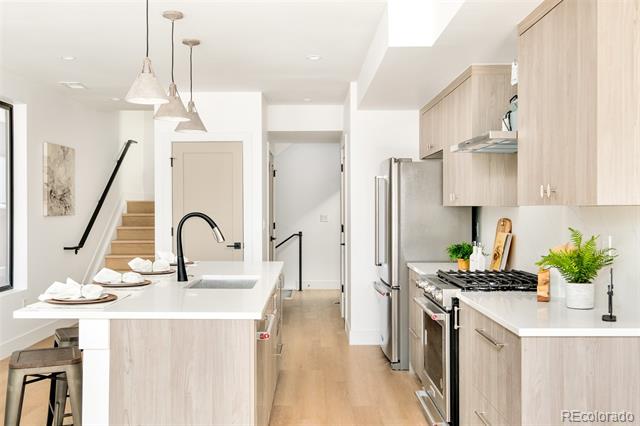 3433 Lawrence Street Unit: 2