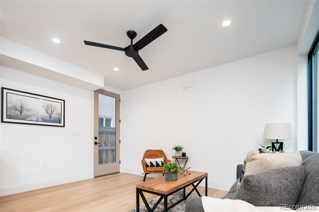 3433 Lawrence Street Unit: 1