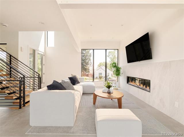 4721 Elm Court