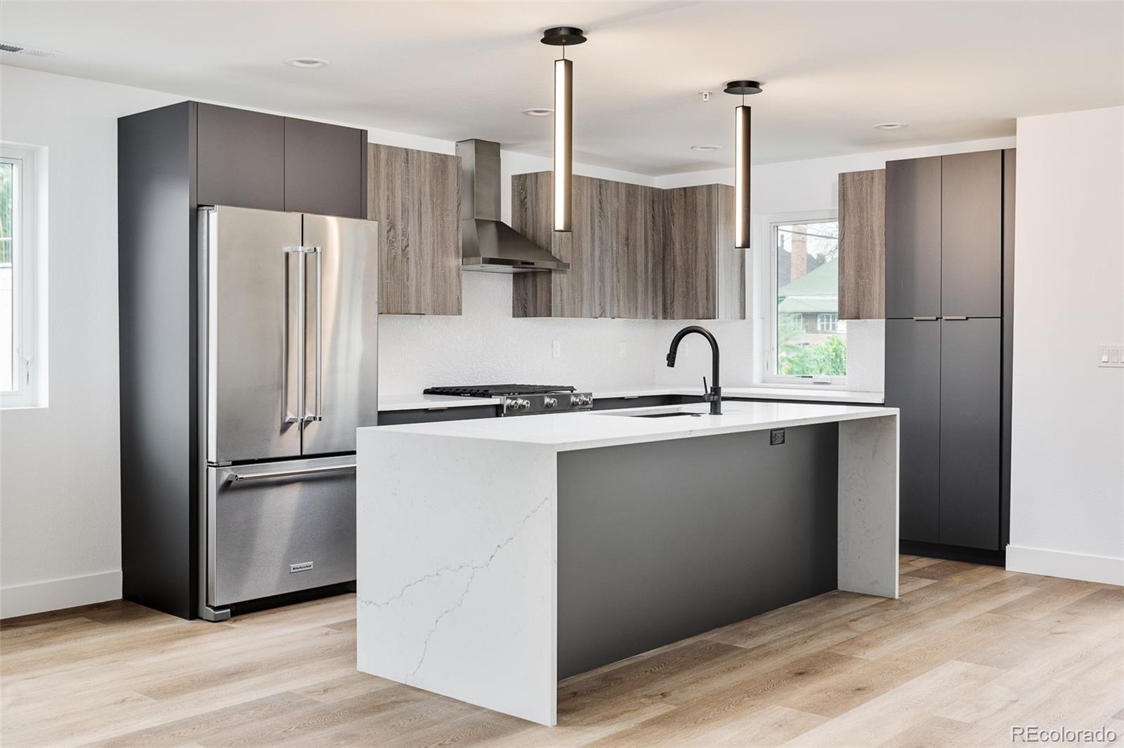 2827 Eliot - R Street Unit: 2