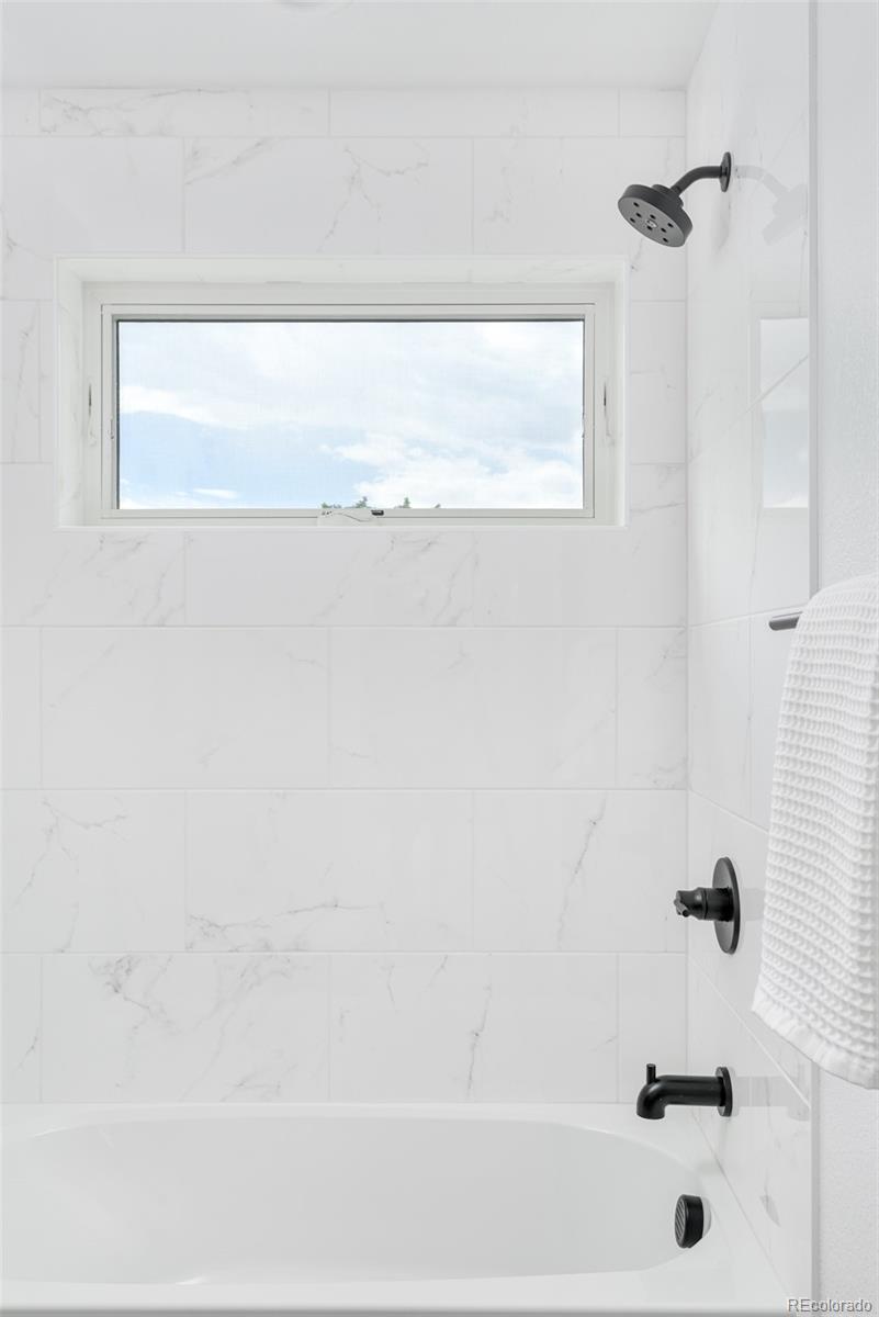 2827 Eliot - R Street Unit: 2