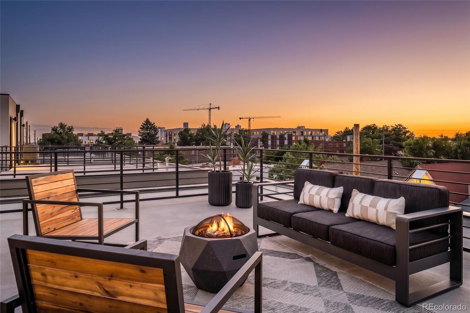 2827 Eliot - R Street Unit: 2
