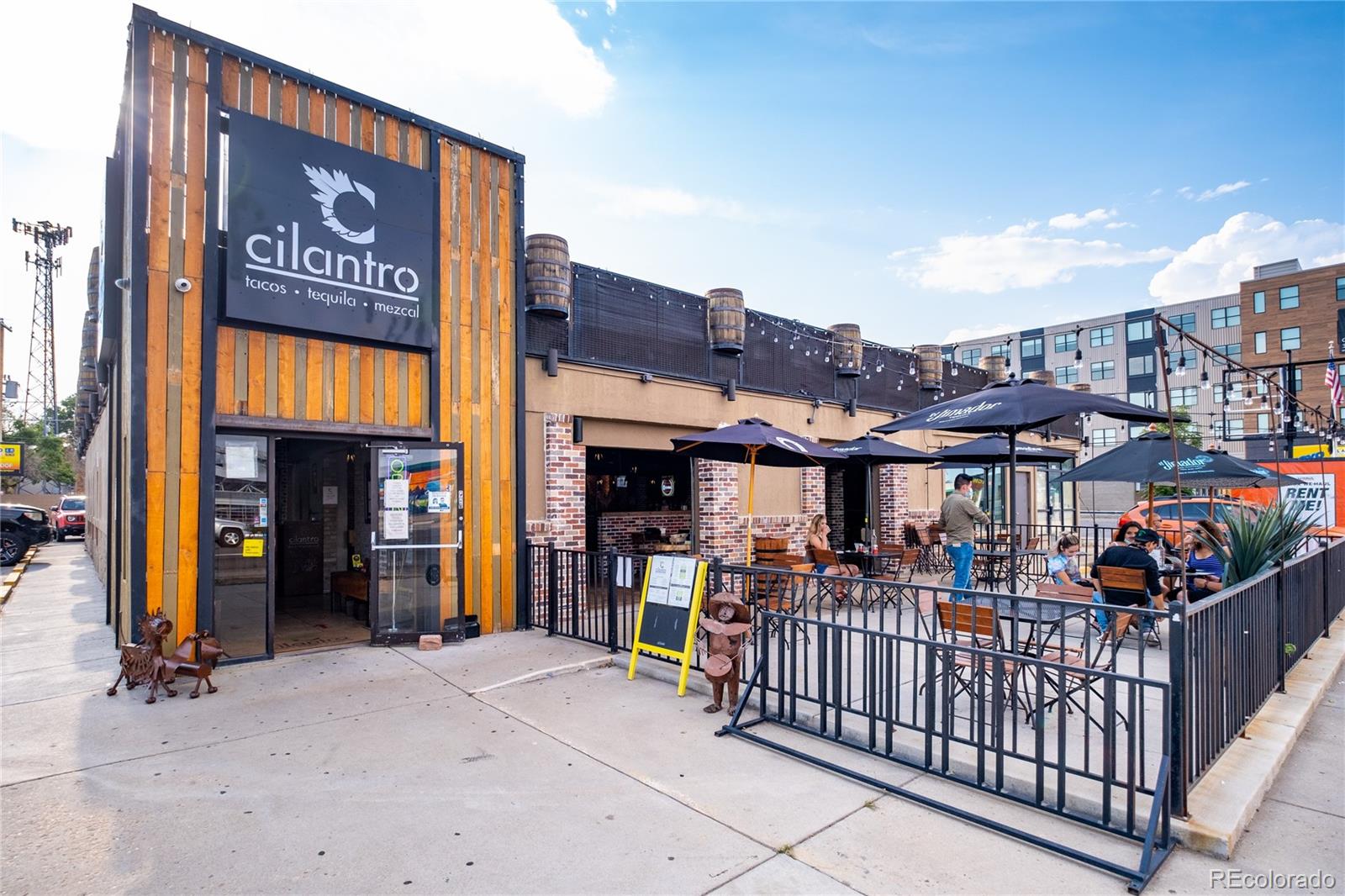 2827 Eliot - R Street Unit: 2