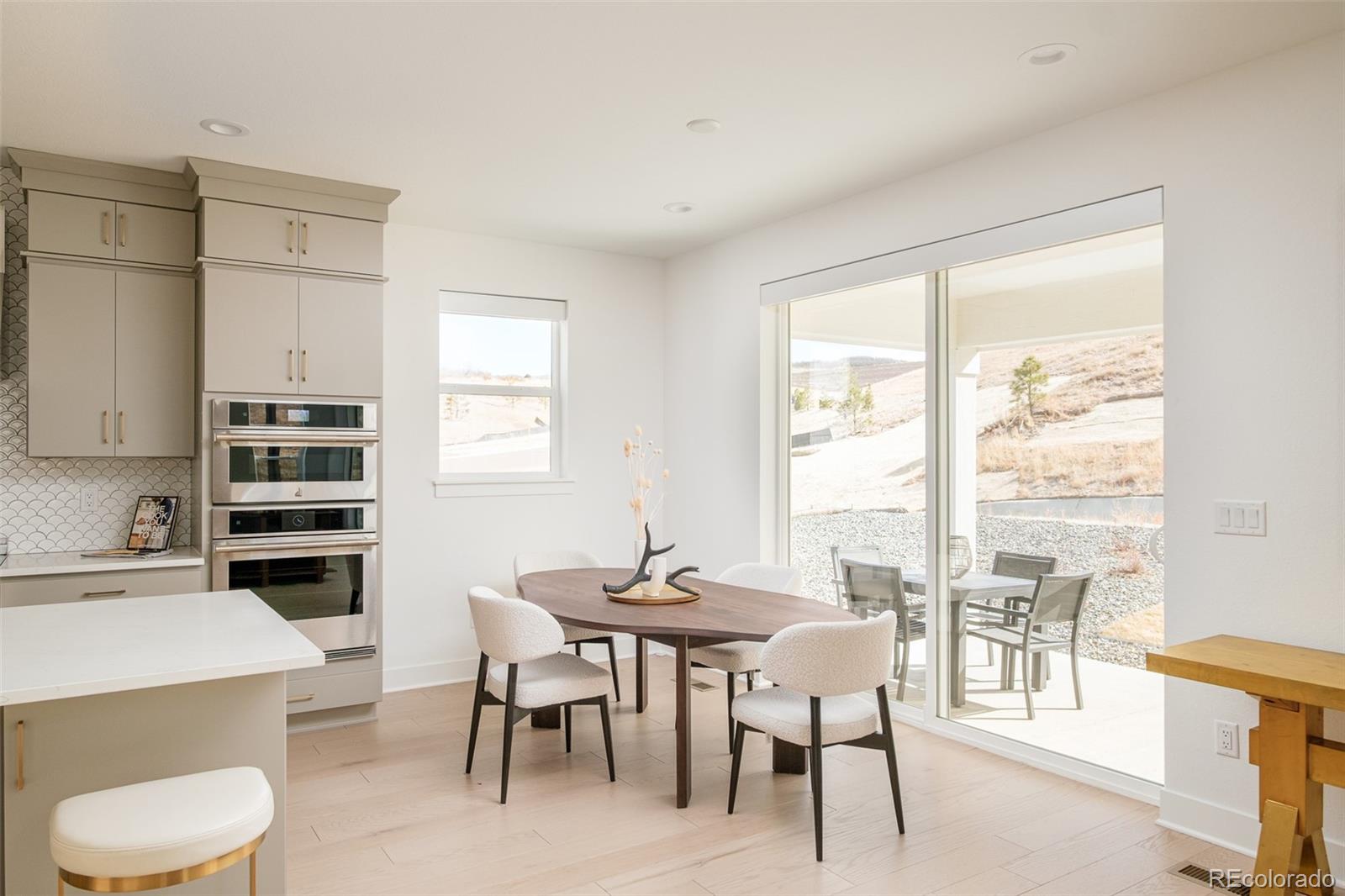 1158 Brotherton Point