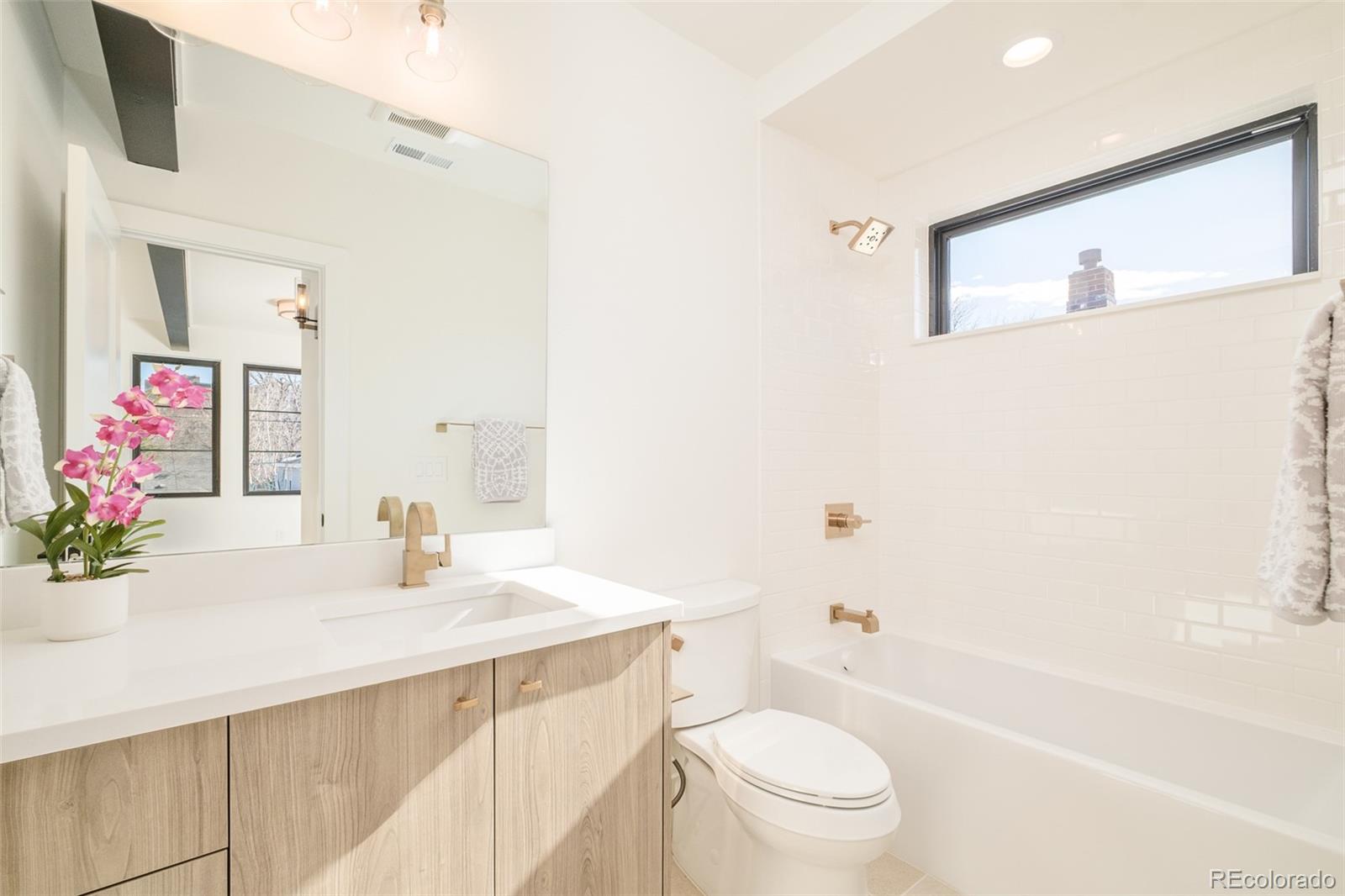 415 S Williams Street