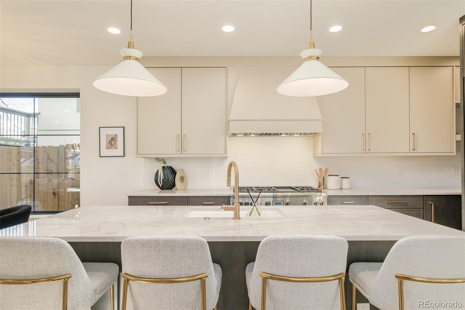 415 S Williams Street