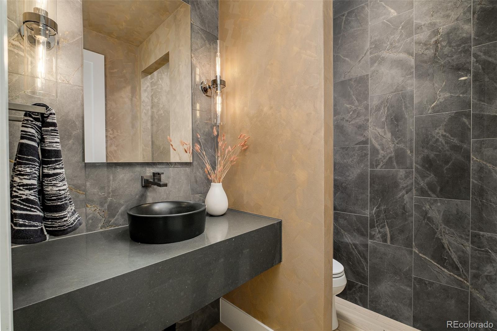 415 S Williams Street