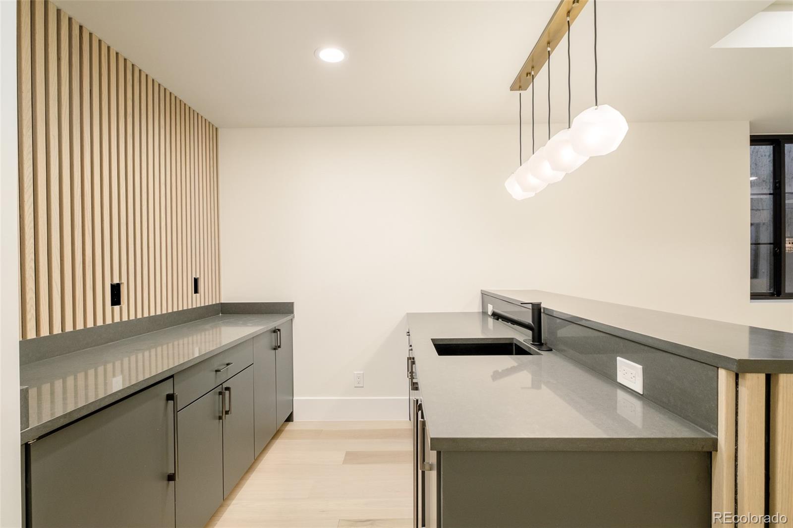 415 S Williams Street