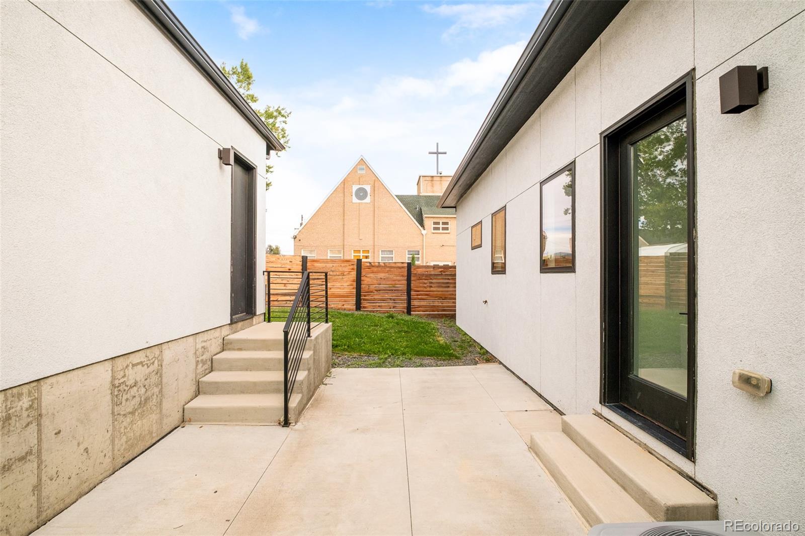 4755 Elm Court