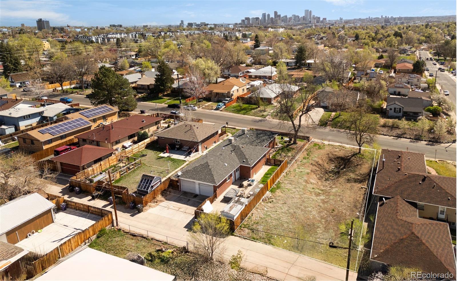 909-911 Wolff Street