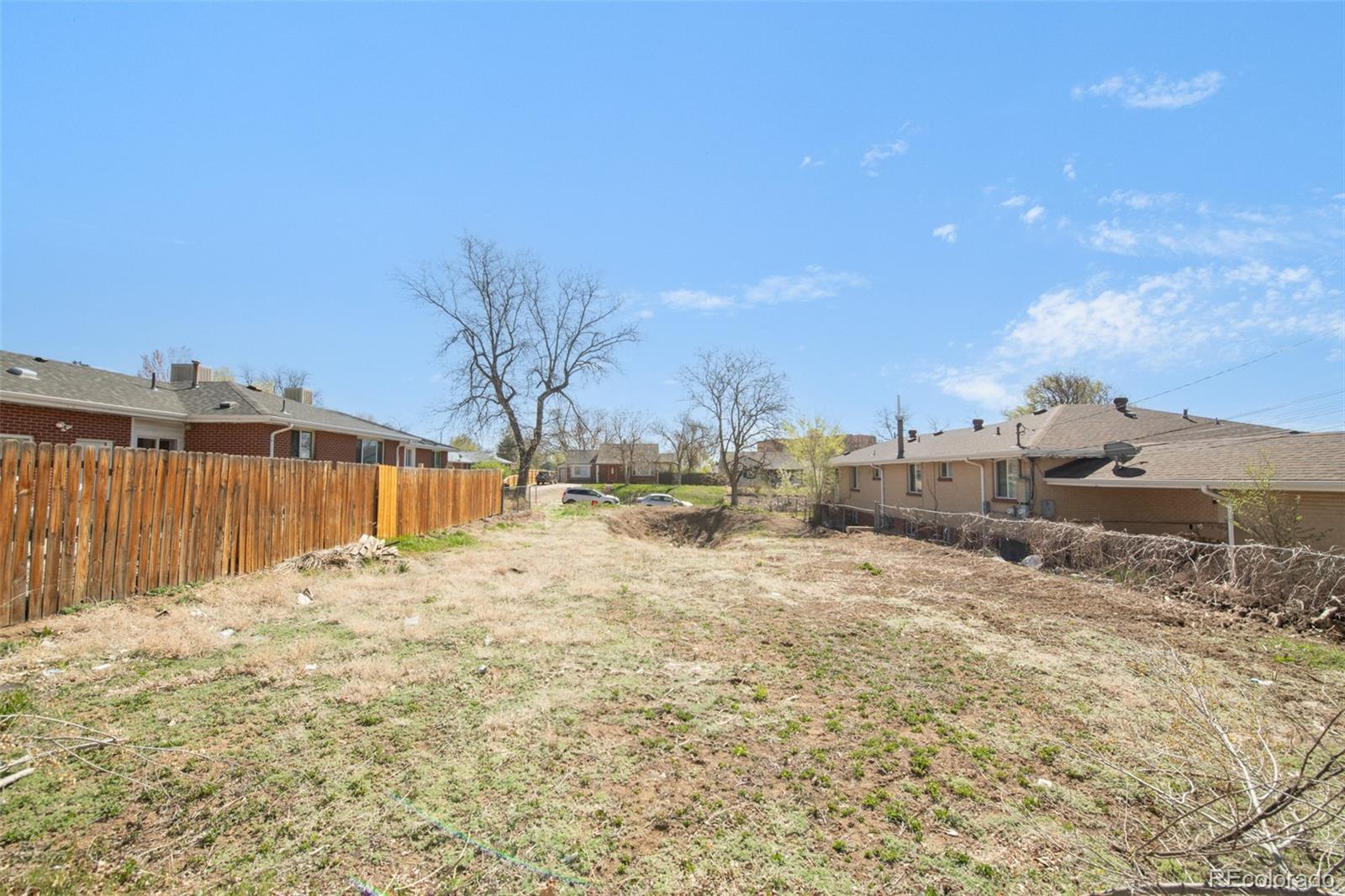 909-911 Wolff Street