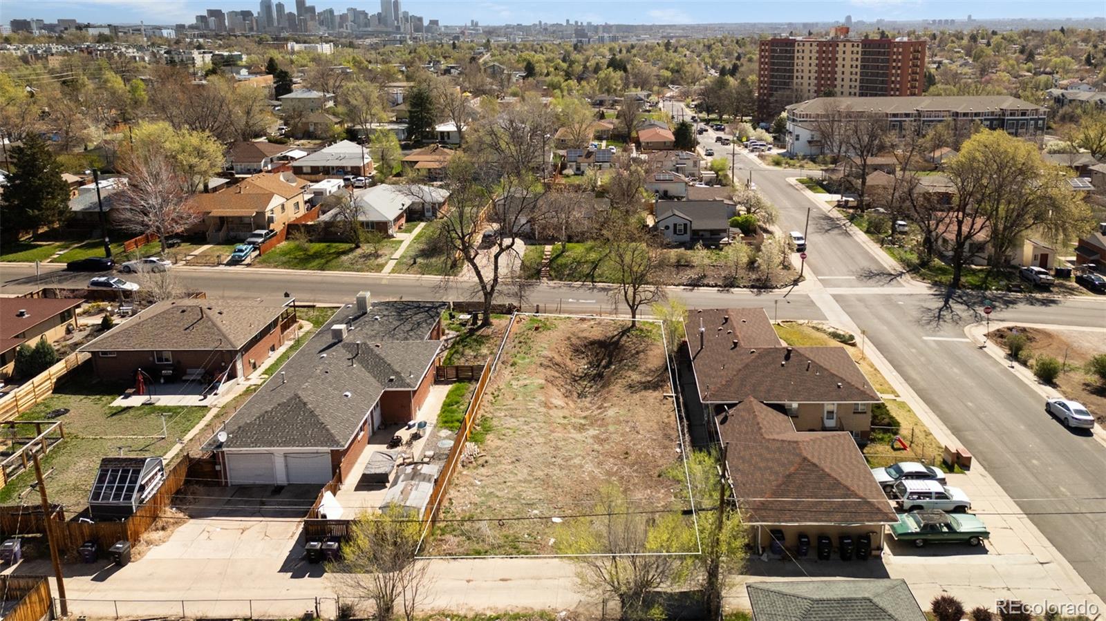 909-911 Wolff Street