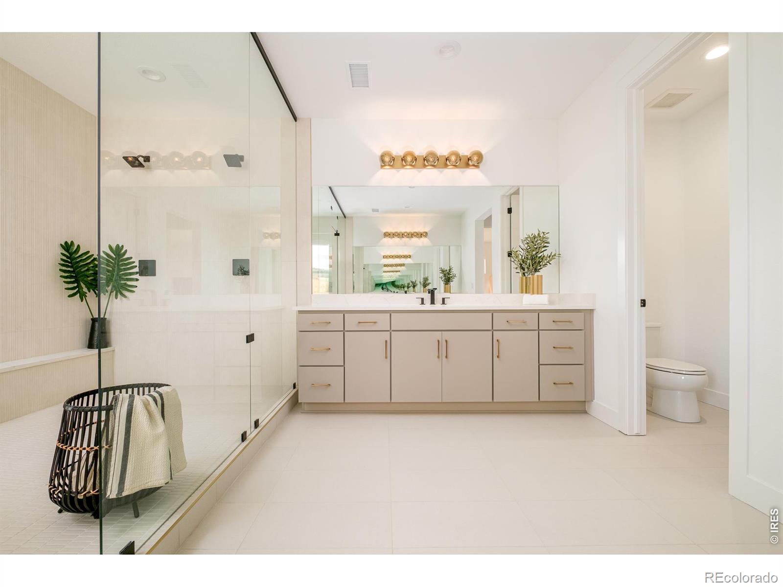1158 Brotherton Point