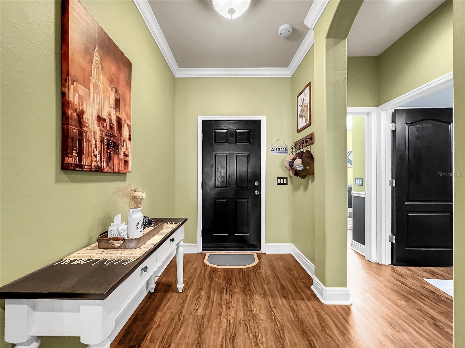 7973 CAMDEN WOODS DR