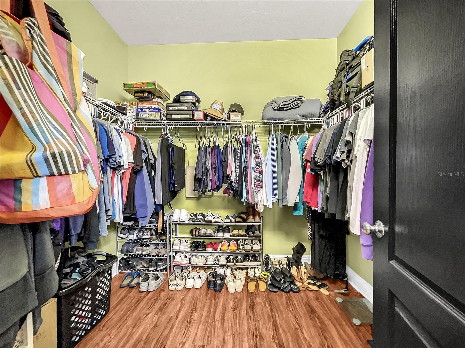 7973 CAMDEN WOODS DR