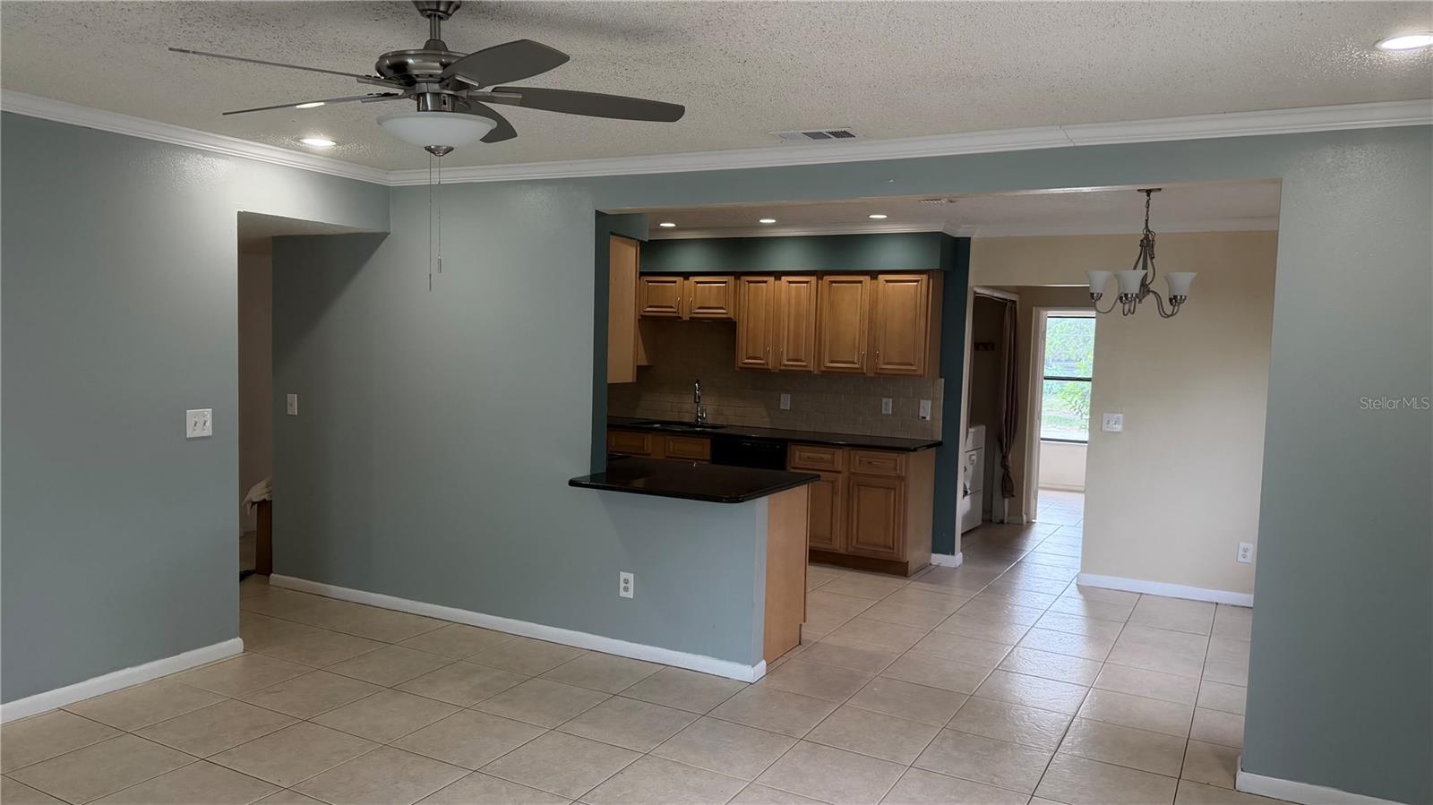 6411 SANTA MONICA DR