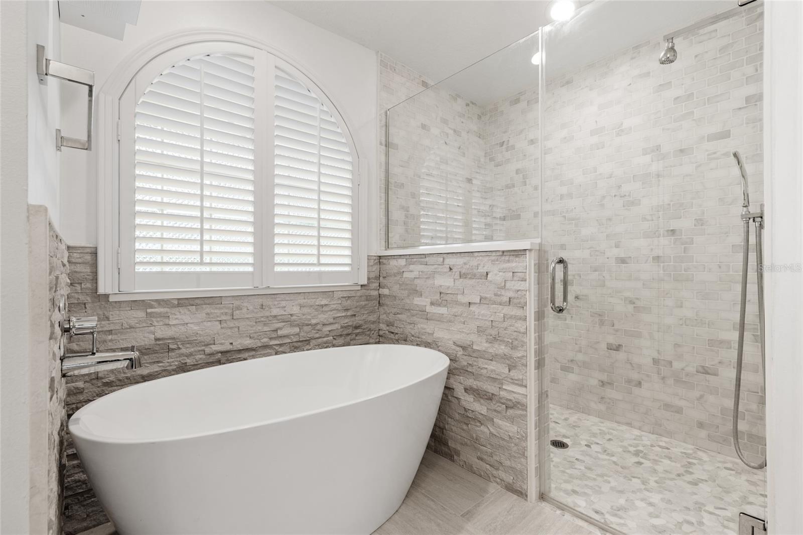 22861 STERLING MANOR LOOP