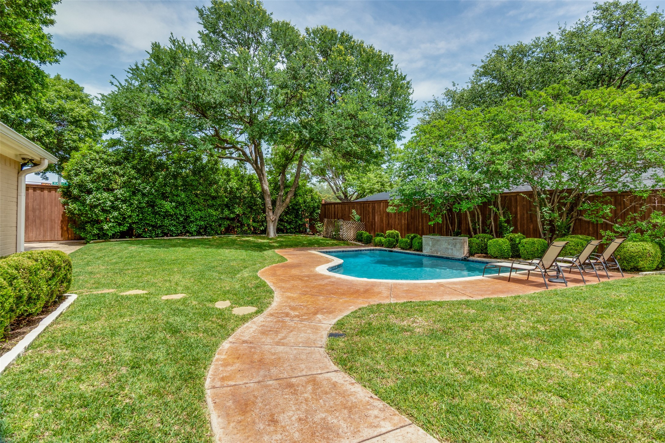 6909 Joyce Way