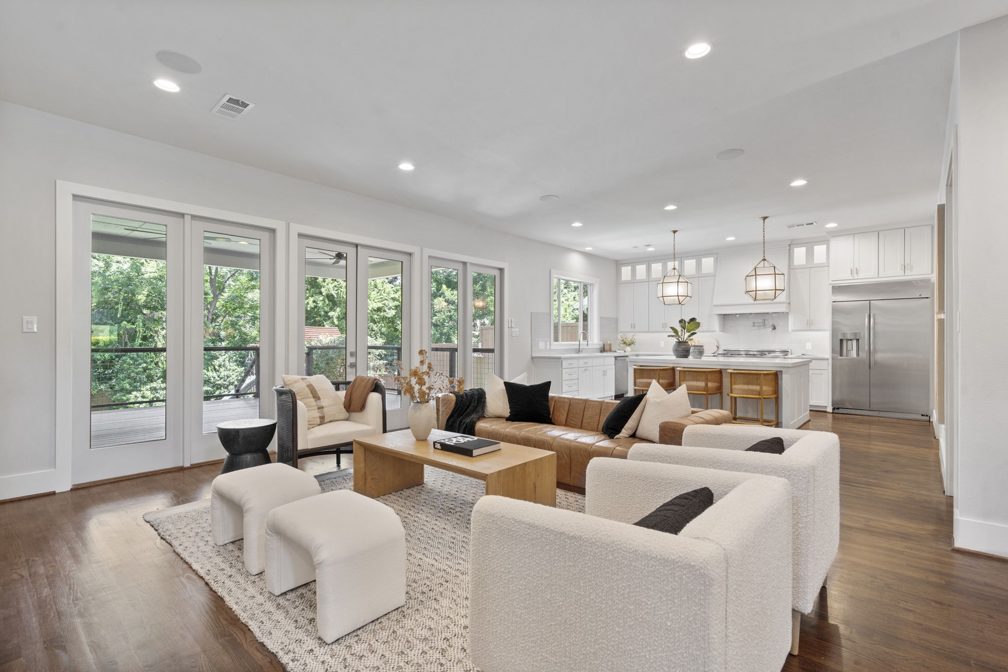 7841 Blackbird Lane