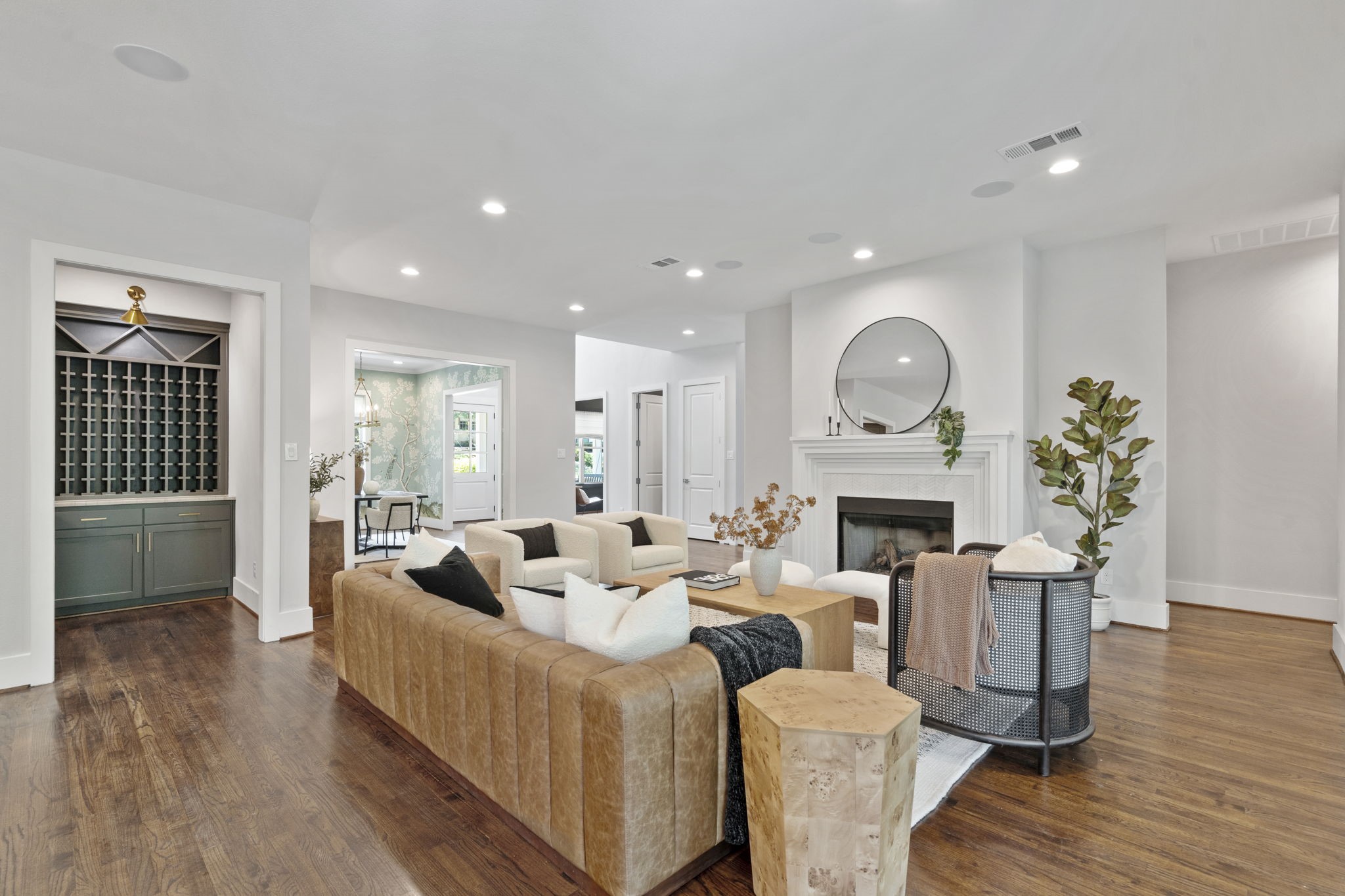 7841 Blackbird Lane