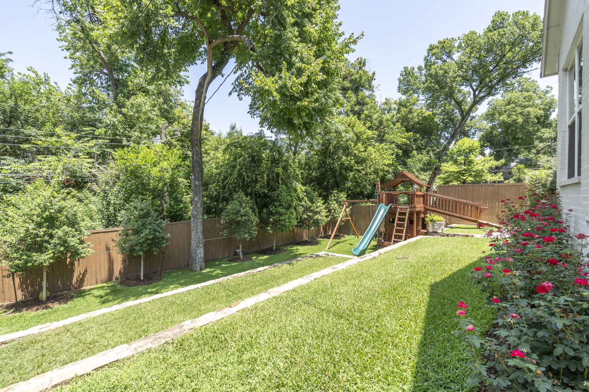 7841 Blackbird Lane