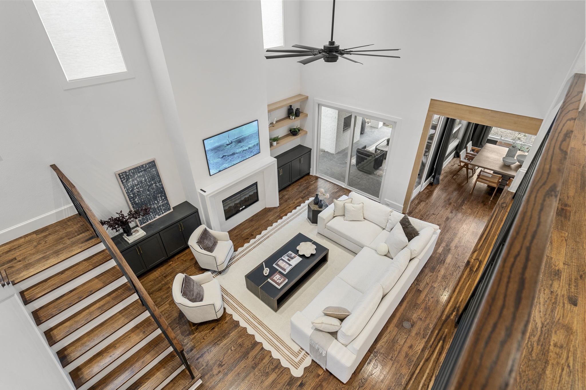 6127 Lakeshore Drive
