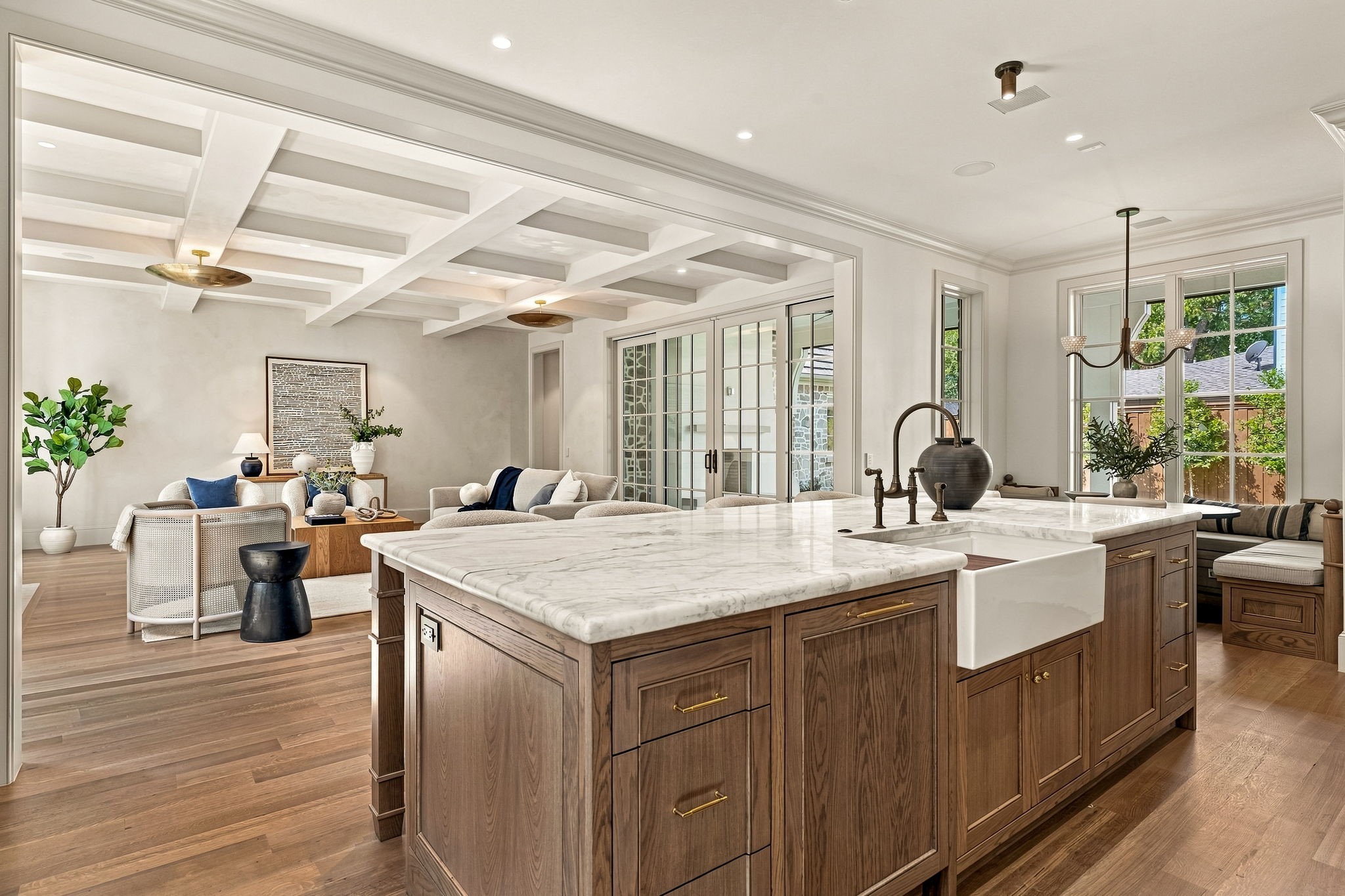 6526 Woodland Drive