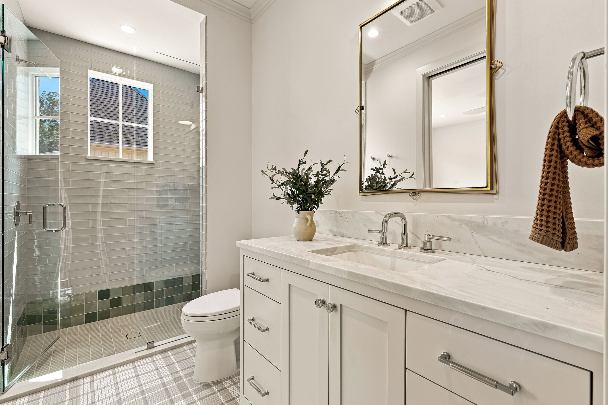 6526 Woodland Drive