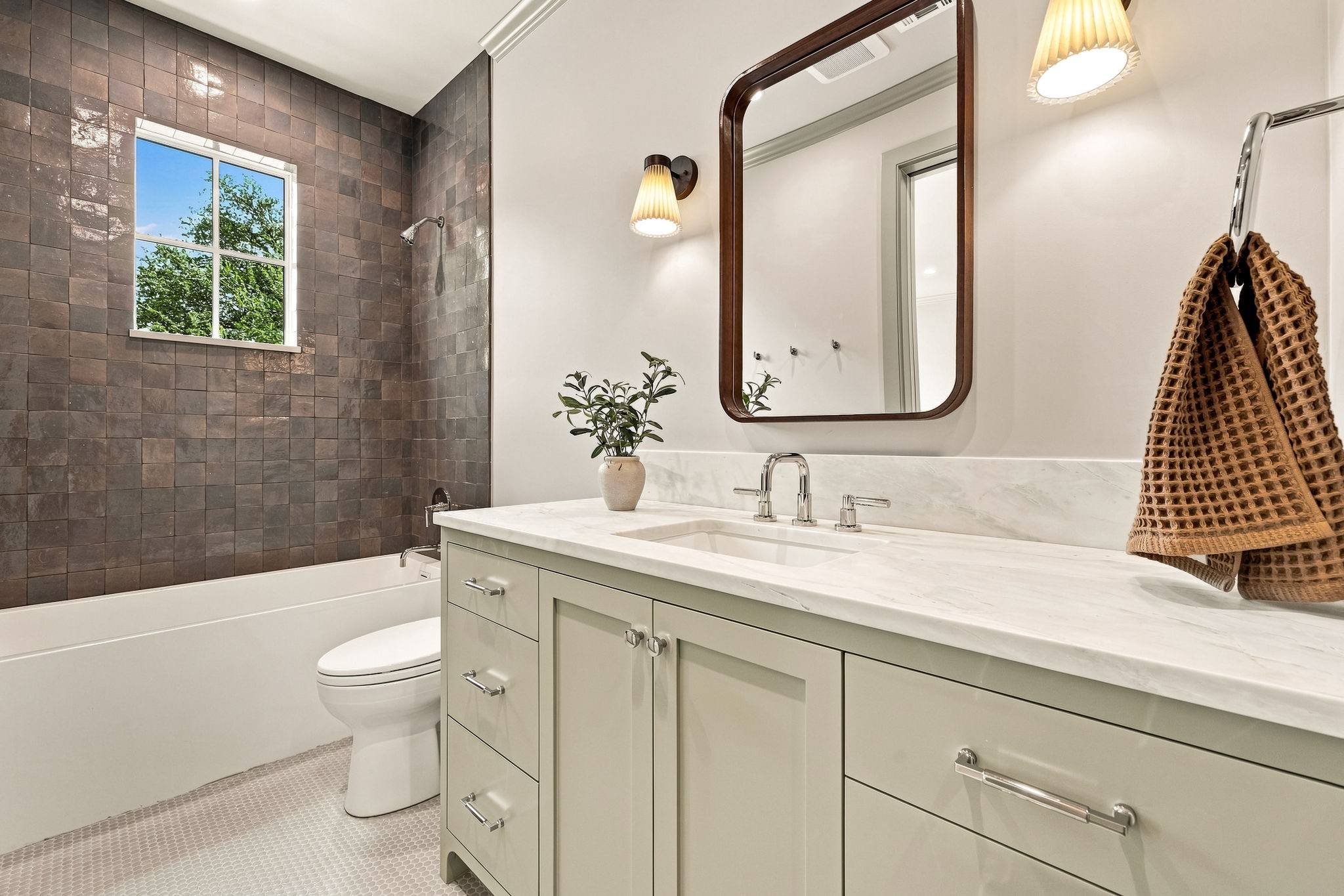 6526 Woodland Drive