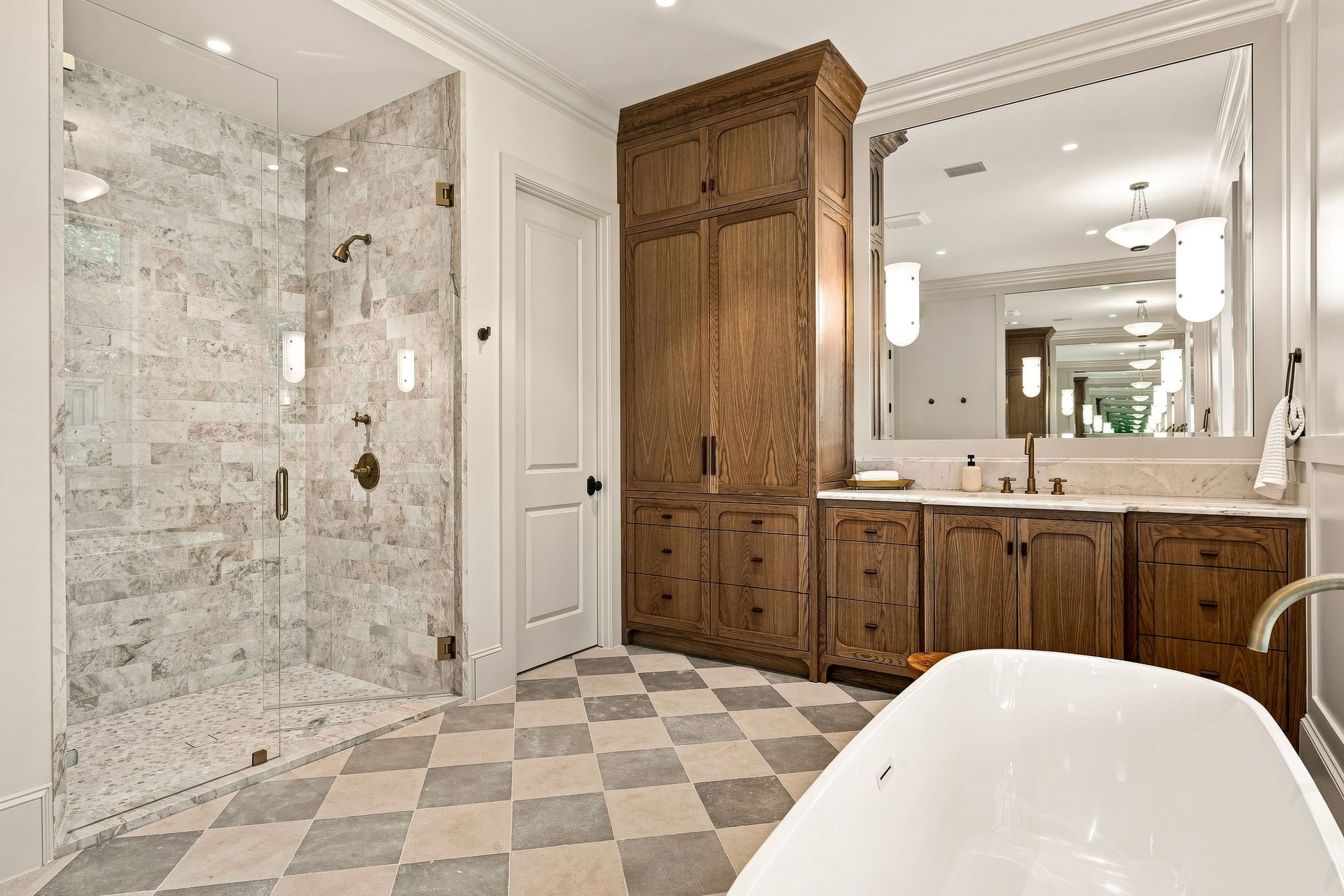 6526 Woodland Drive