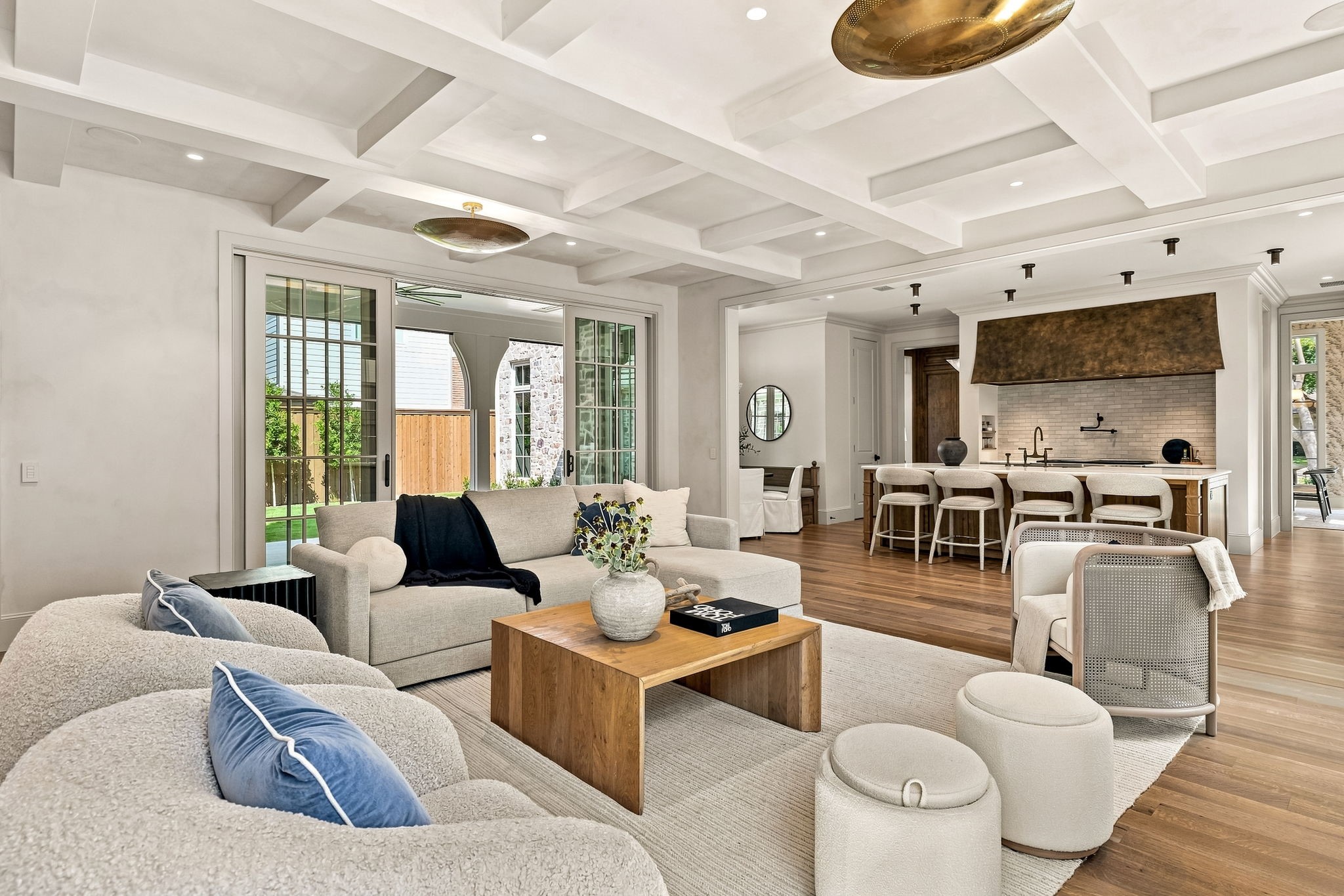 6526 Woodland Drive