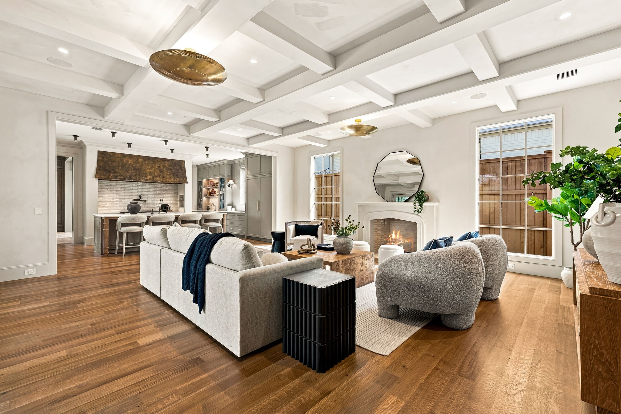 6526 Woodland Drive