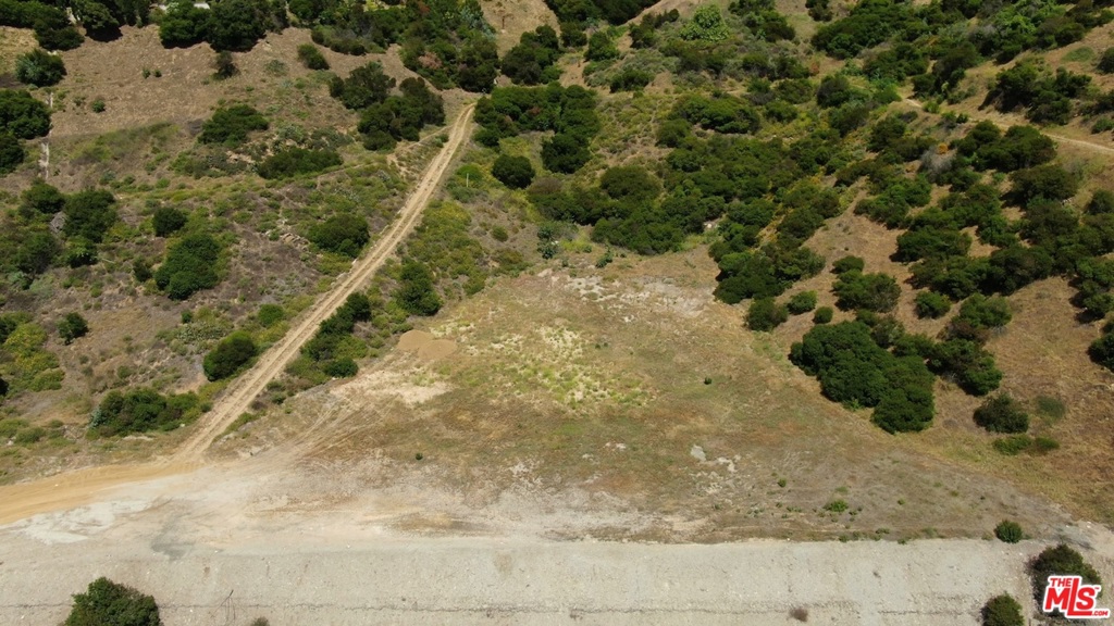 2864 E Cahuenga Blvd