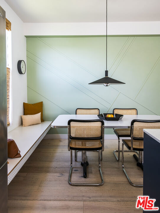 2927 S Cloverdale Avenue