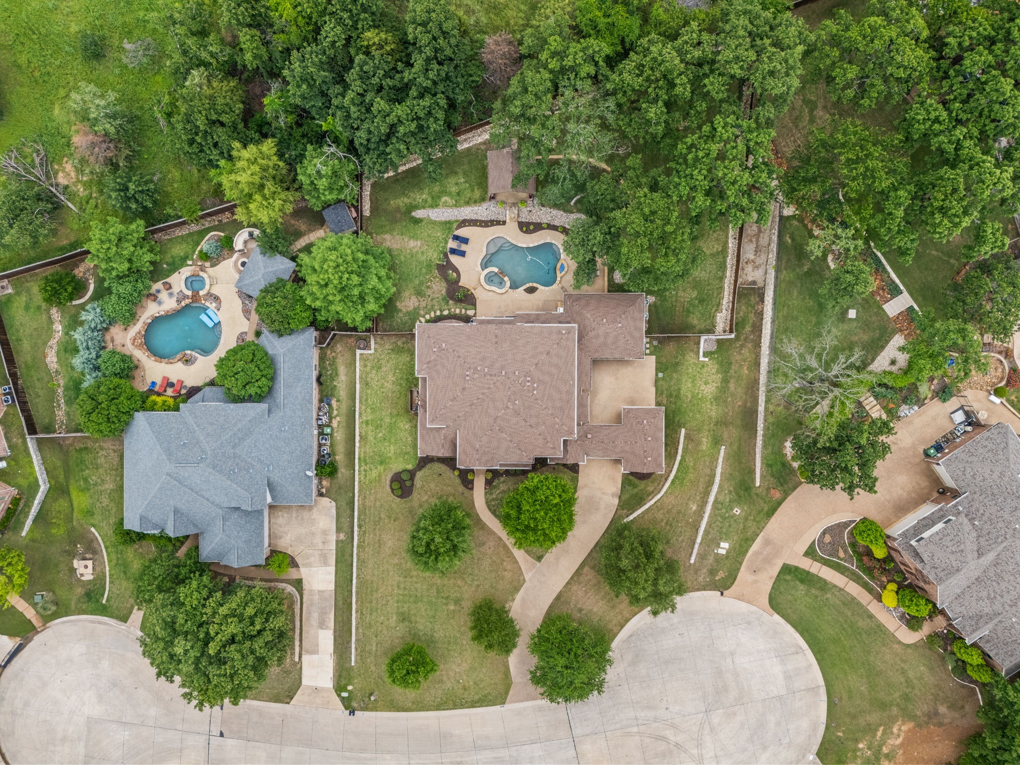 711 Windsor Court