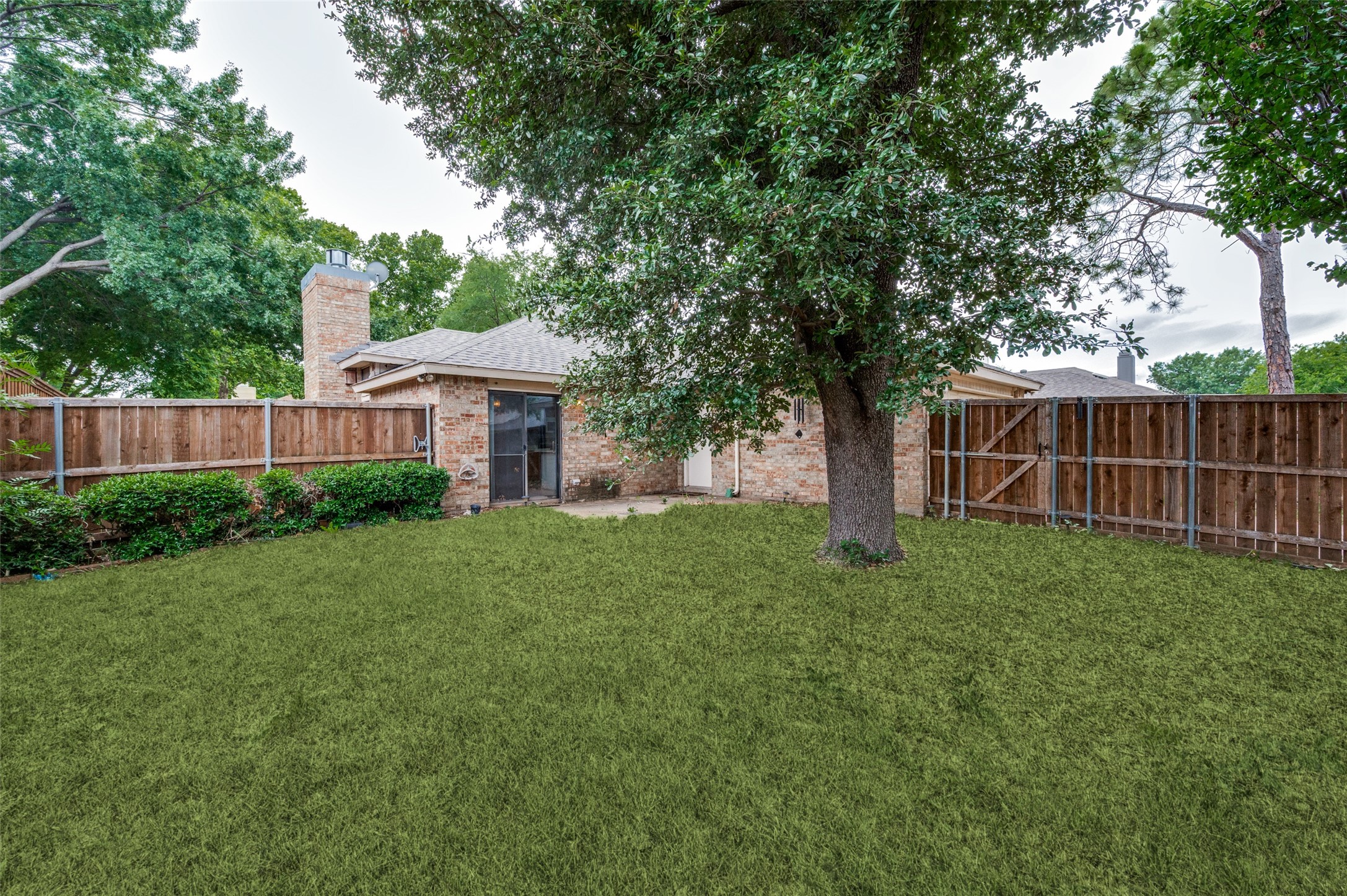 987 Downey Drive