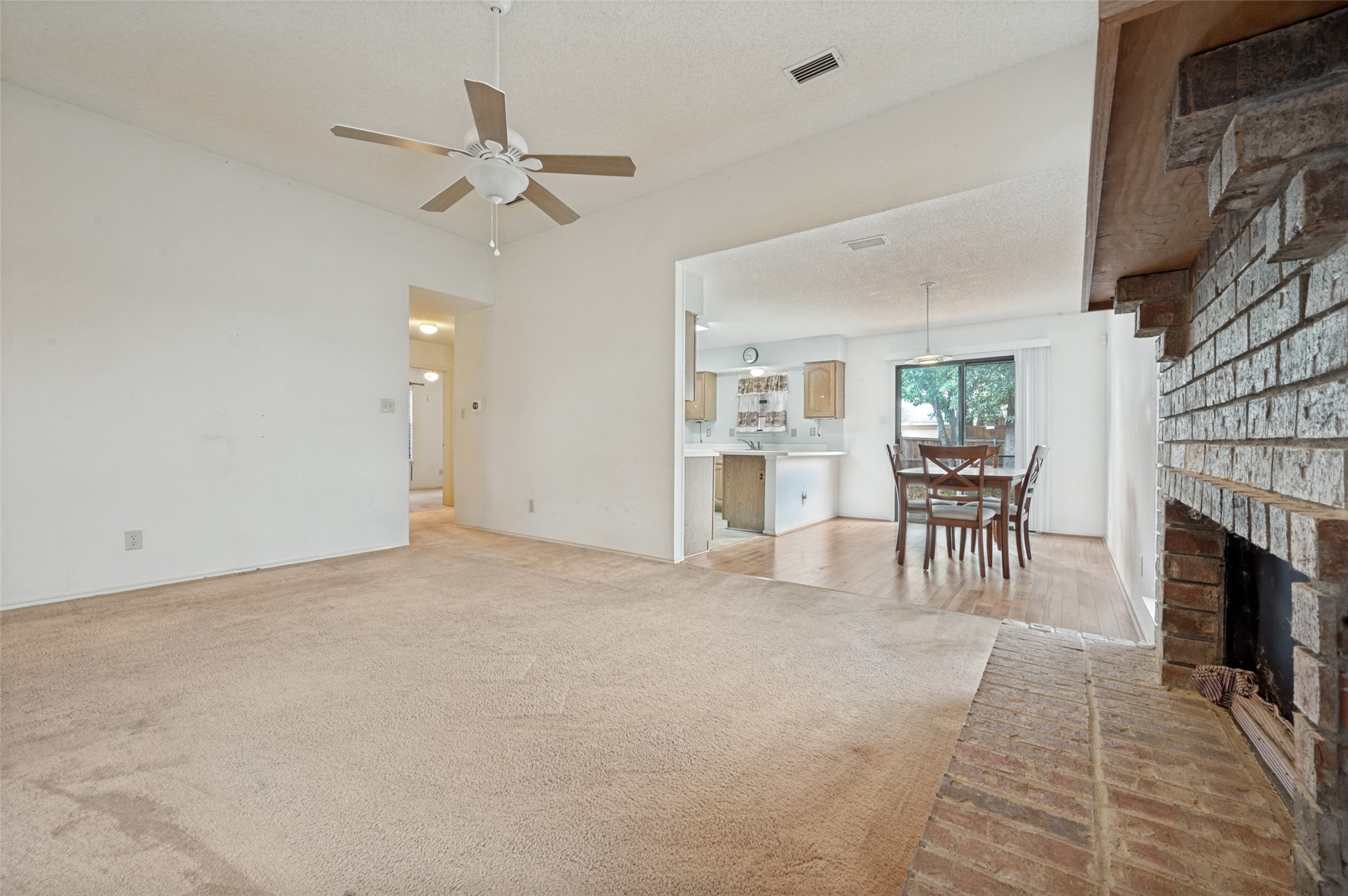 987 Downey Drive