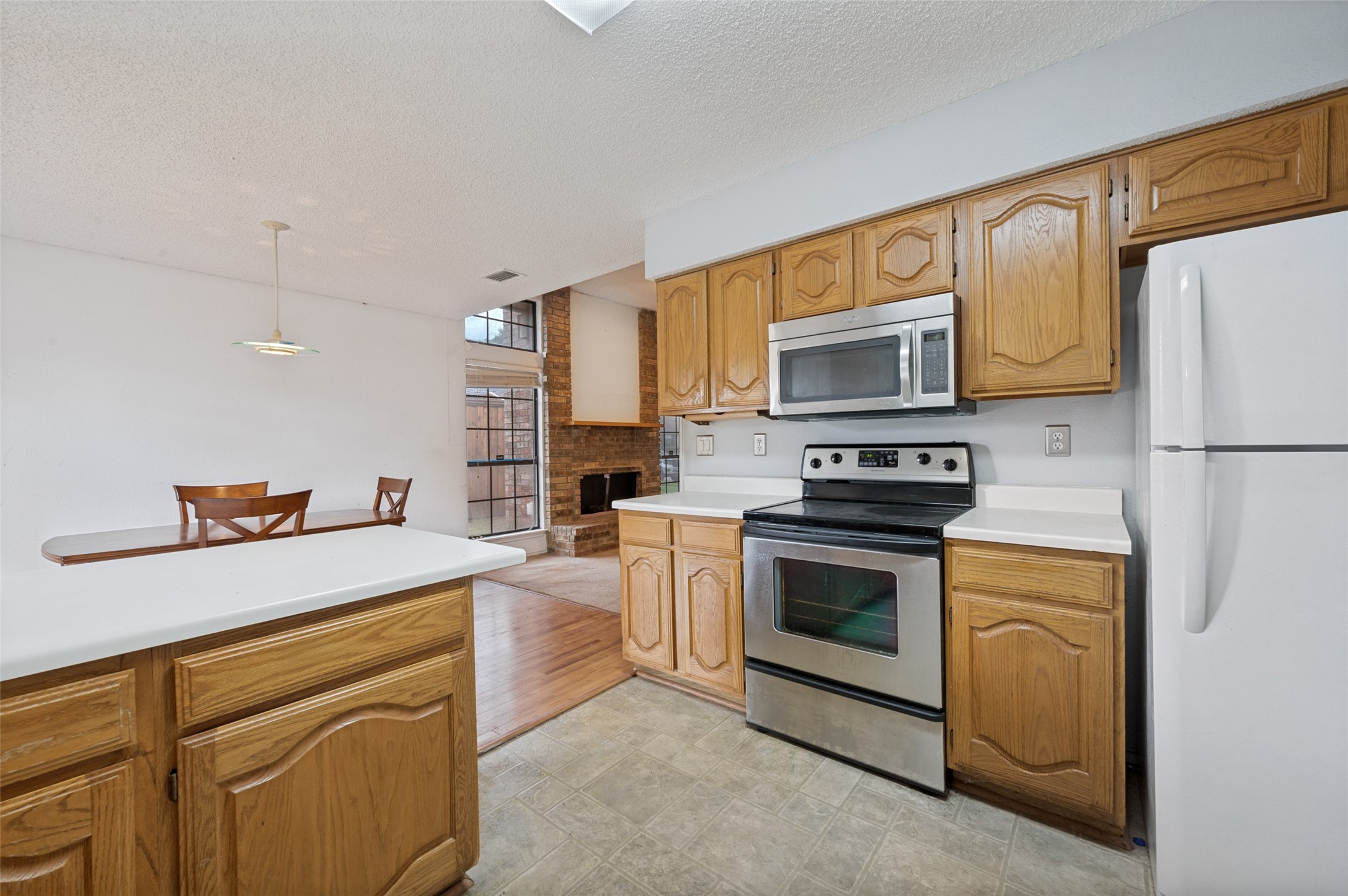 987 Downey Drive