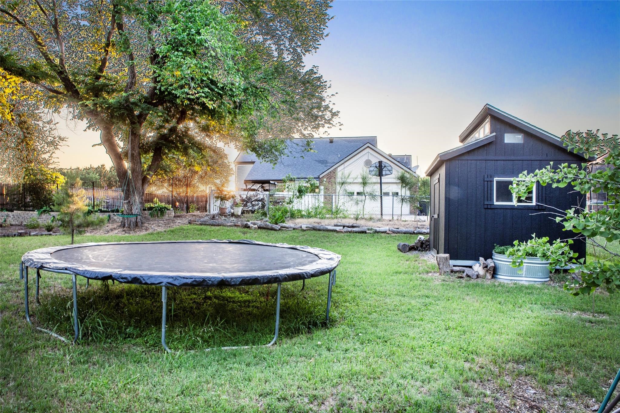 810 Highland Hills Lane