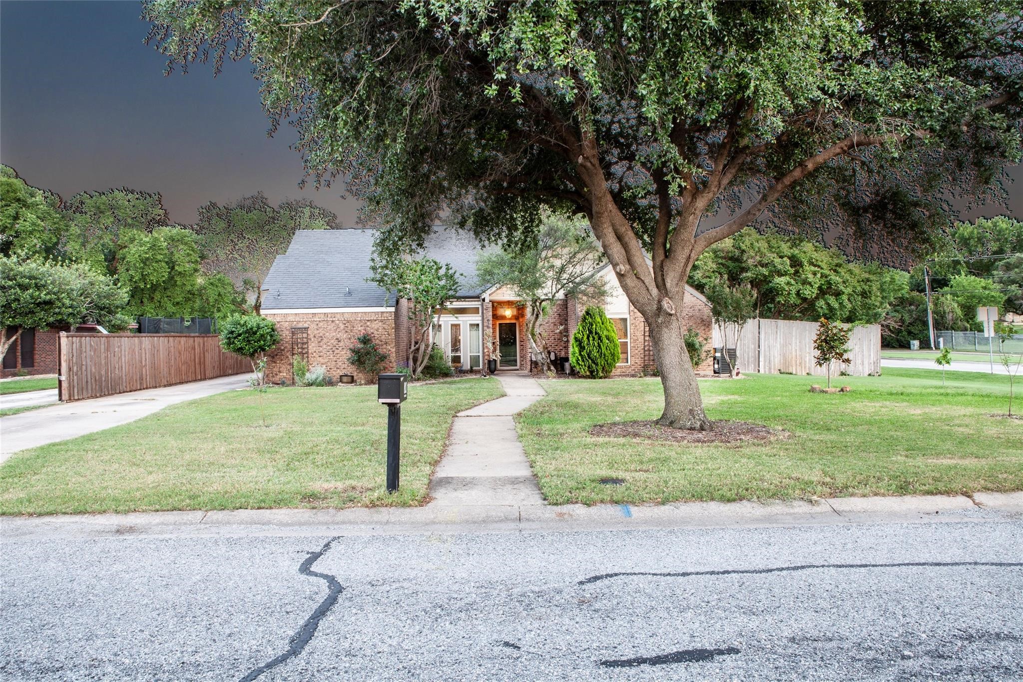 810 Highland Hills Lane
