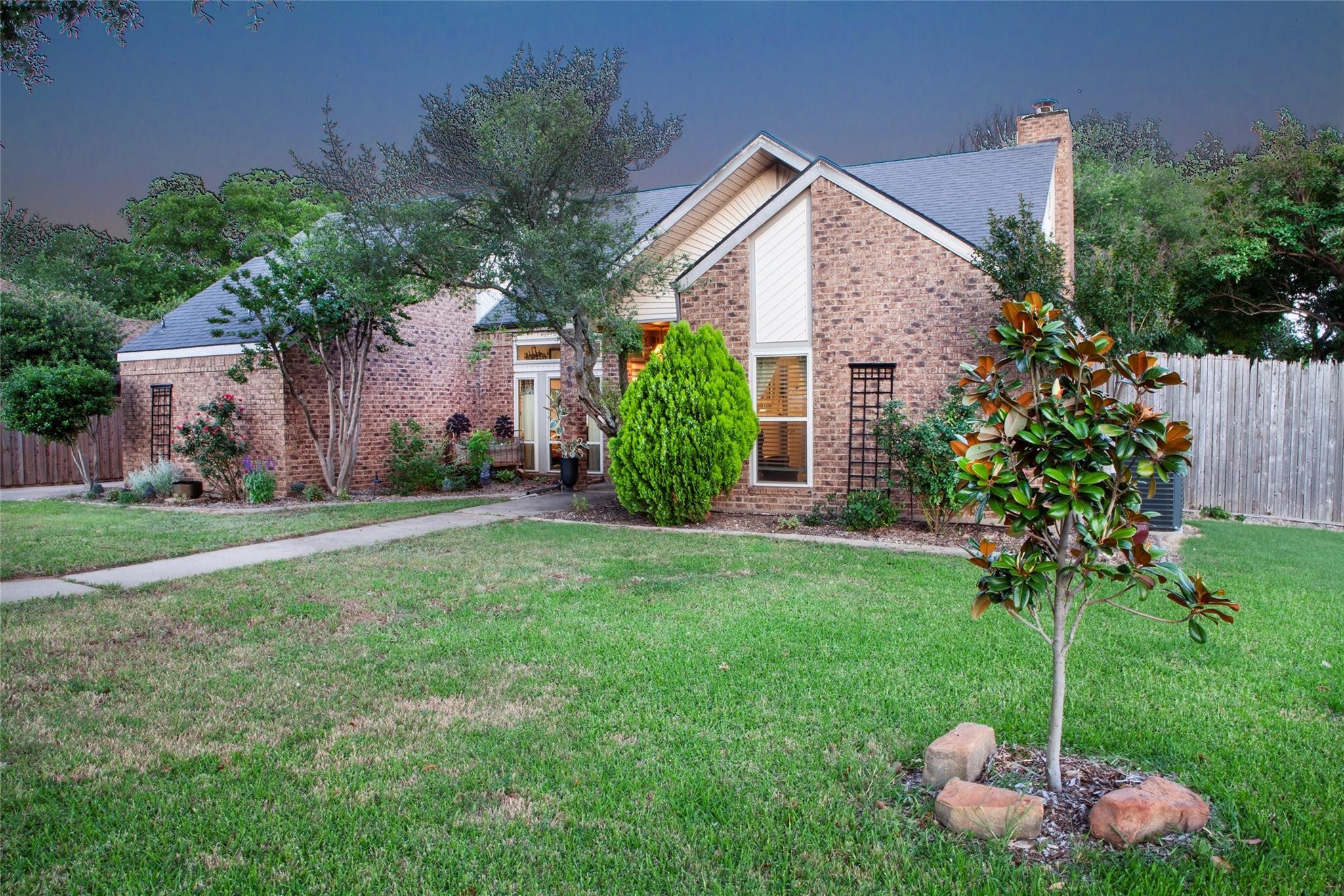 810 Highland Hills Lane