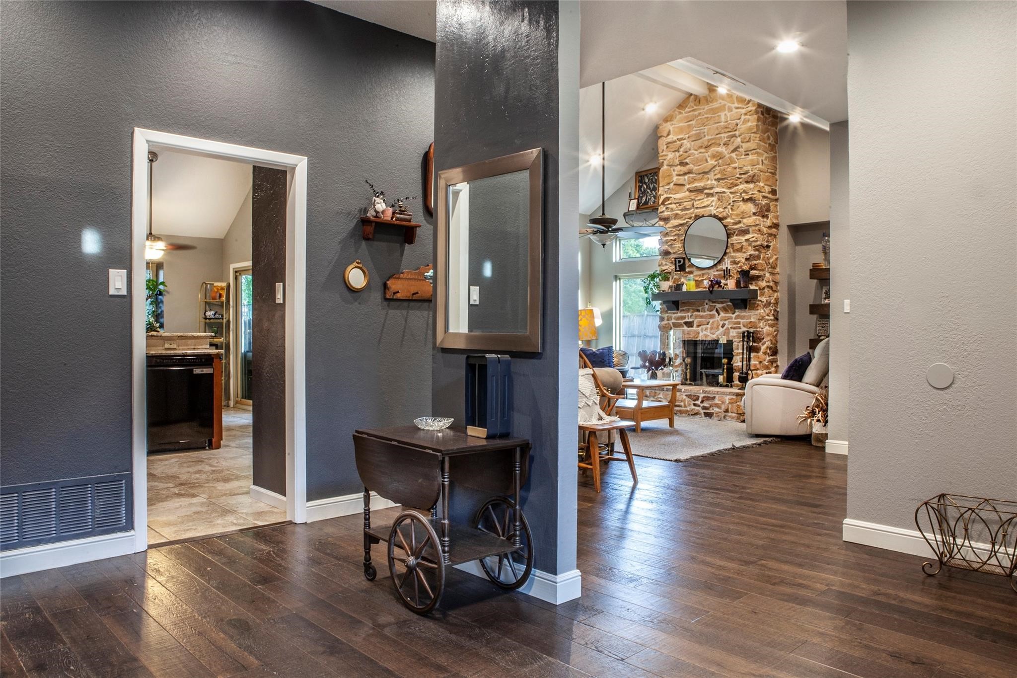 810 Highland Hills Lane