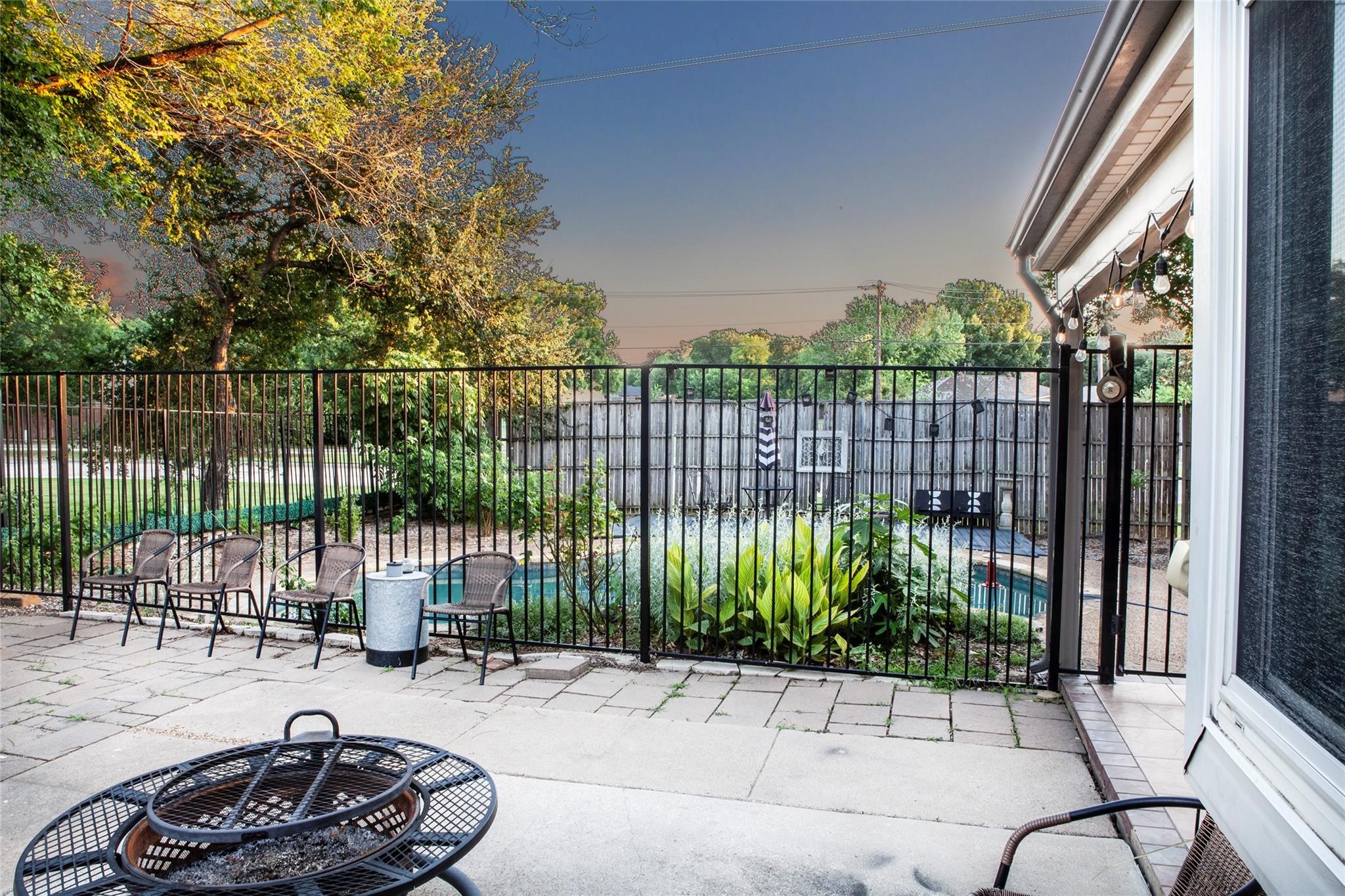 810 Highland Hills Lane