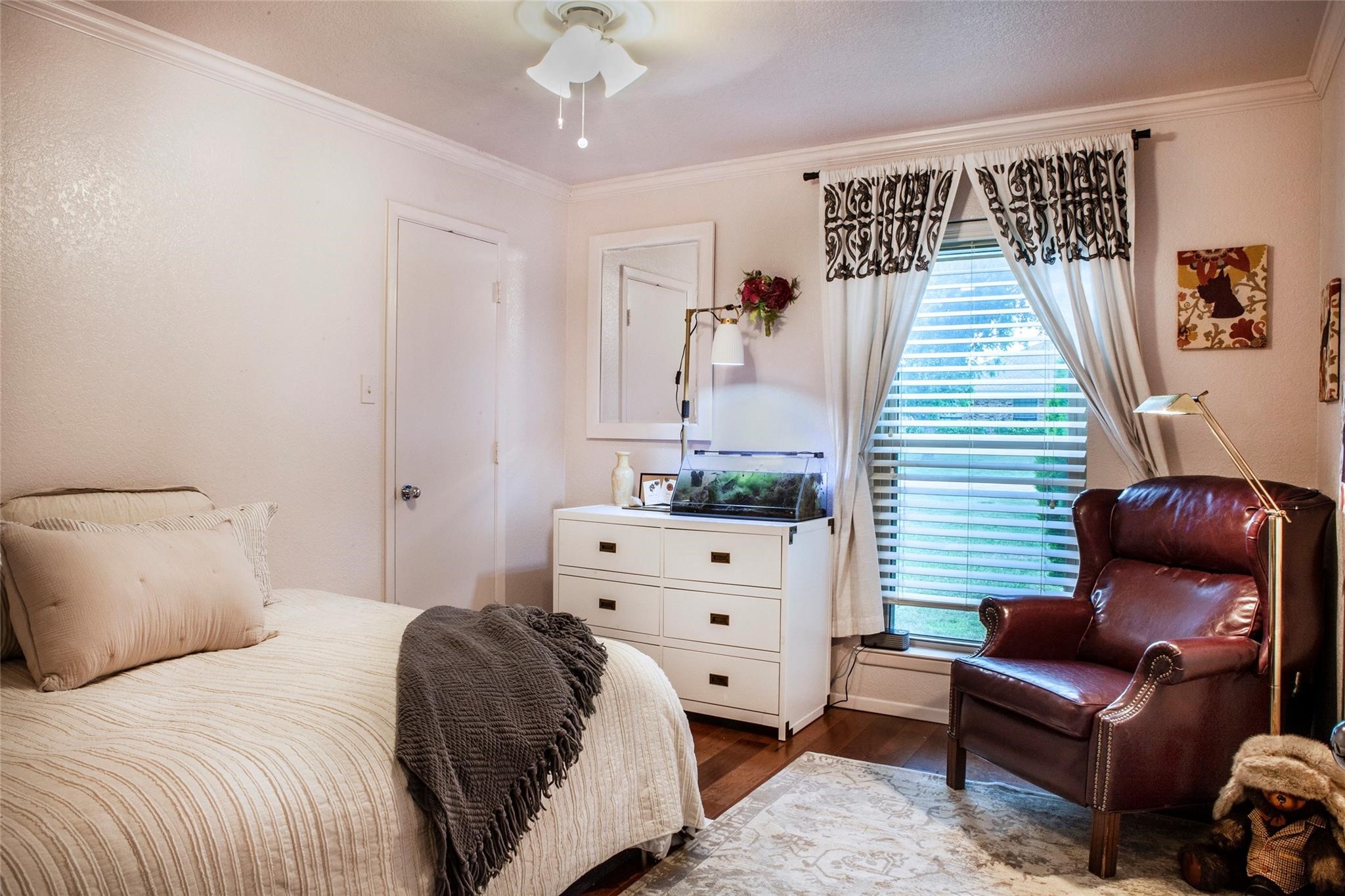 810 Highland Hills Lane