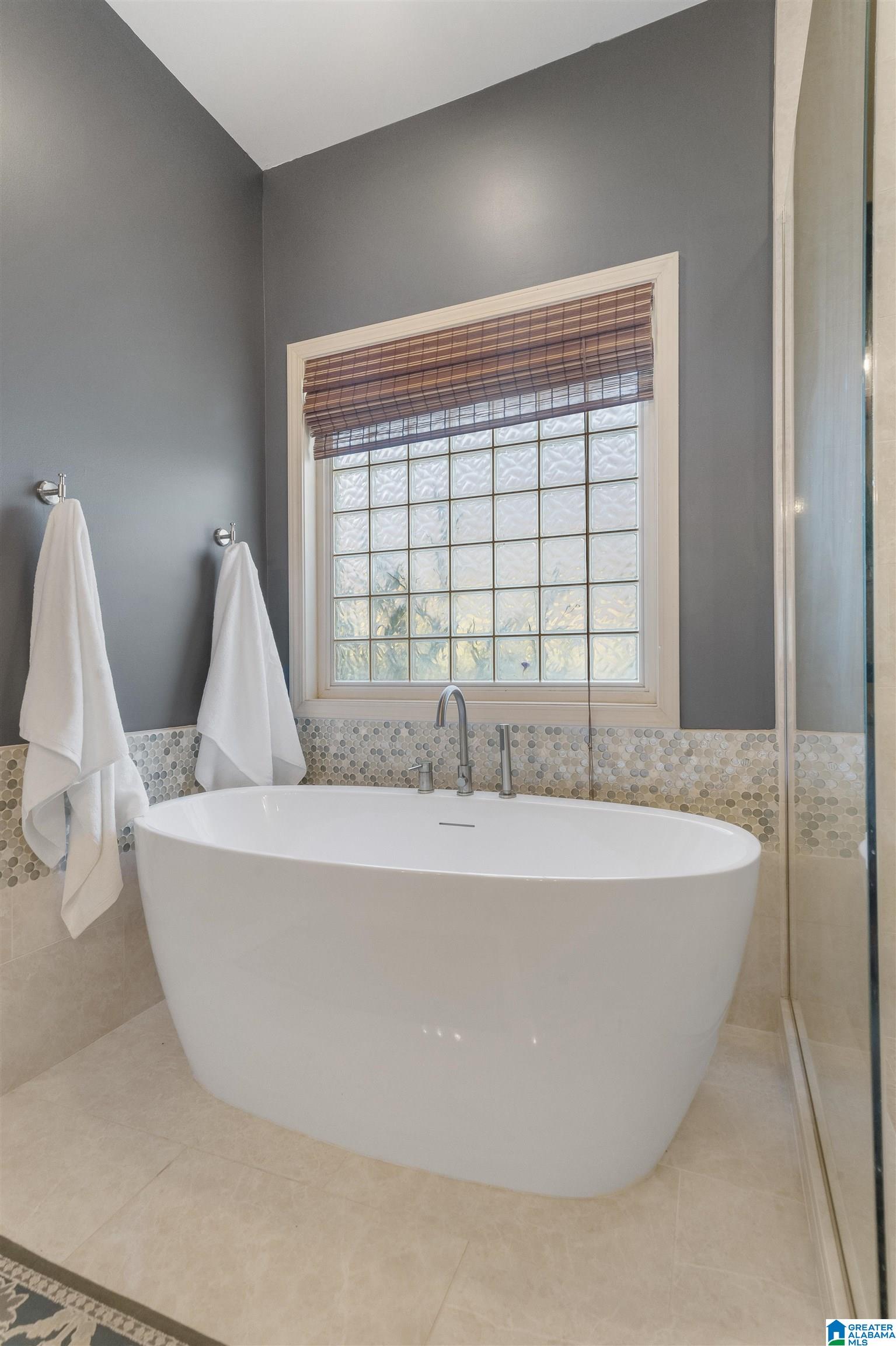 5986 LAKE CYRUS DRIVE