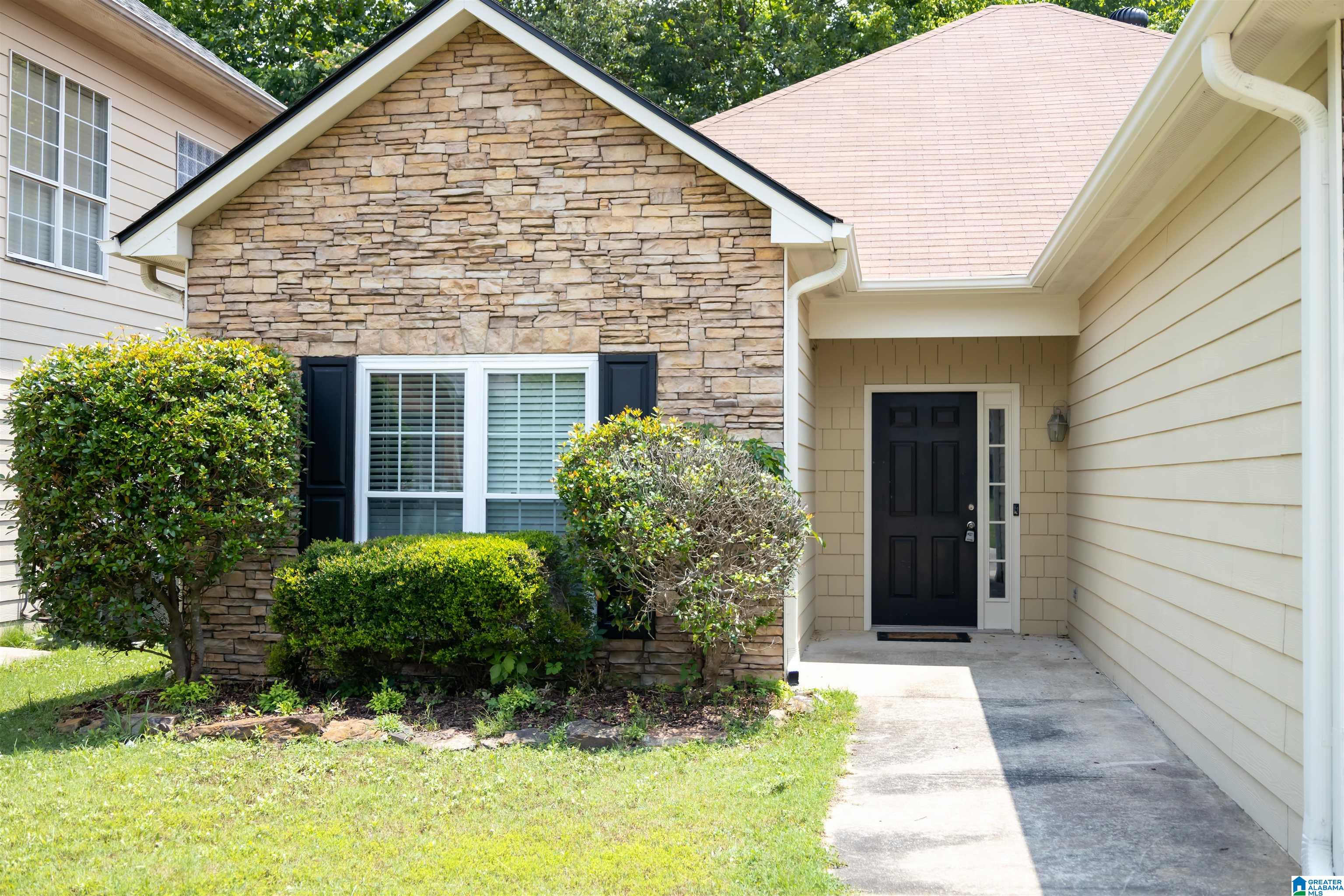 105 LANTANA CIRCLE