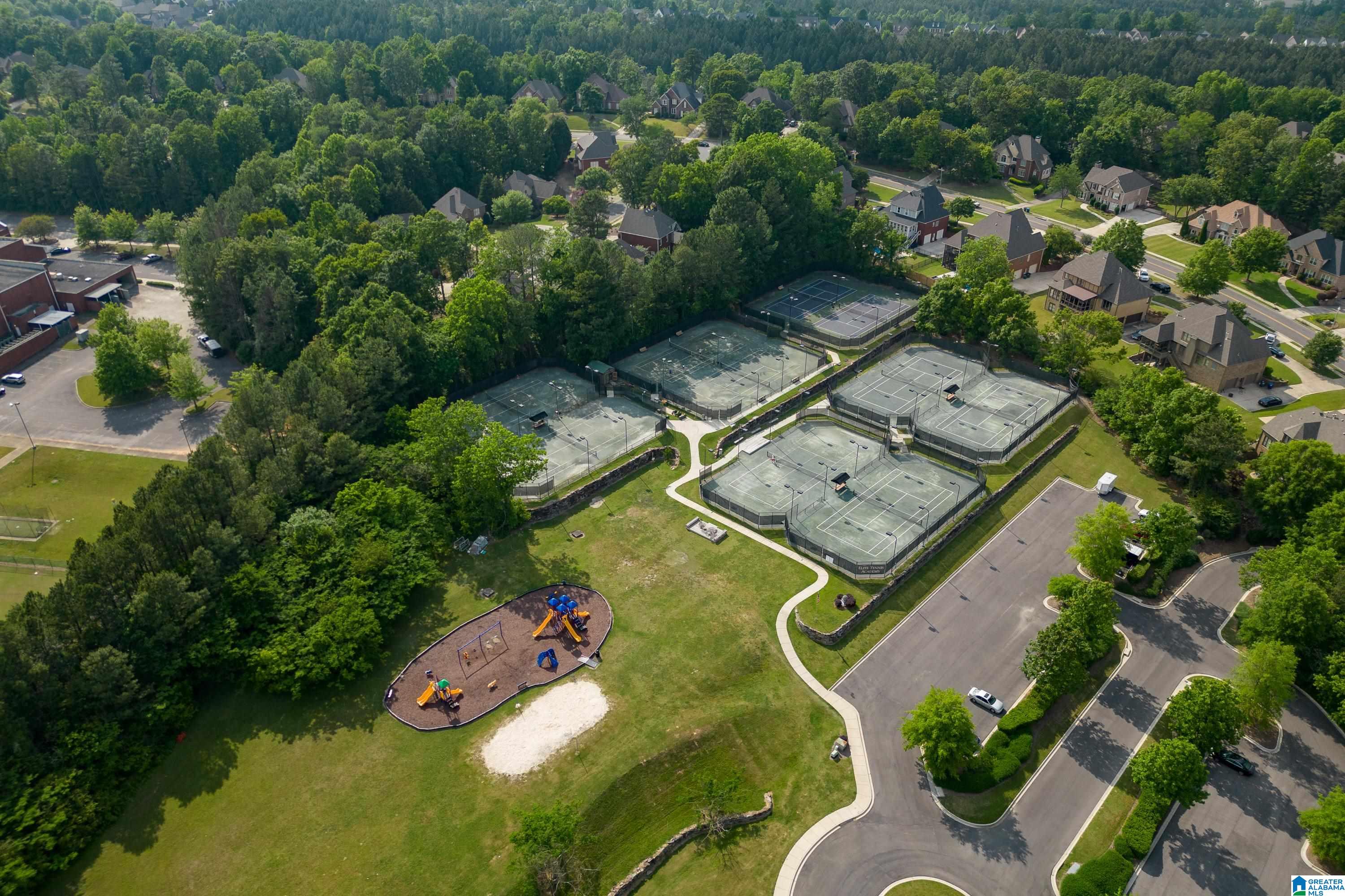 5201 SAPPHIRE COVE