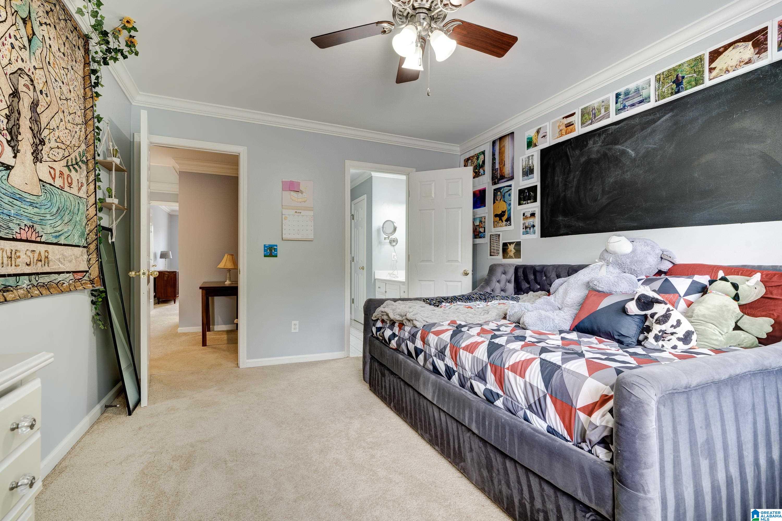 5201 SAPPHIRE COVE