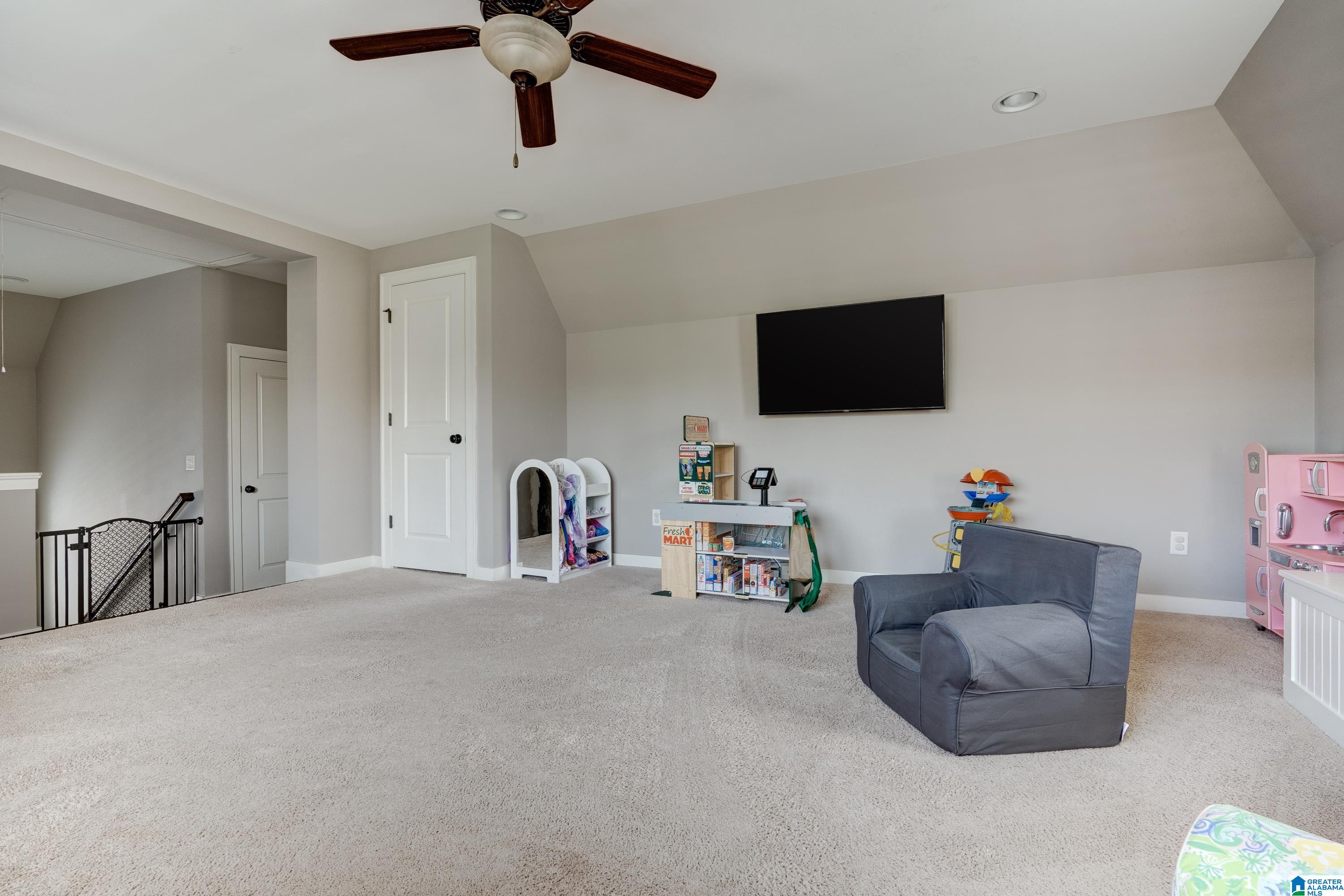 4283 ABBOTTS WAY