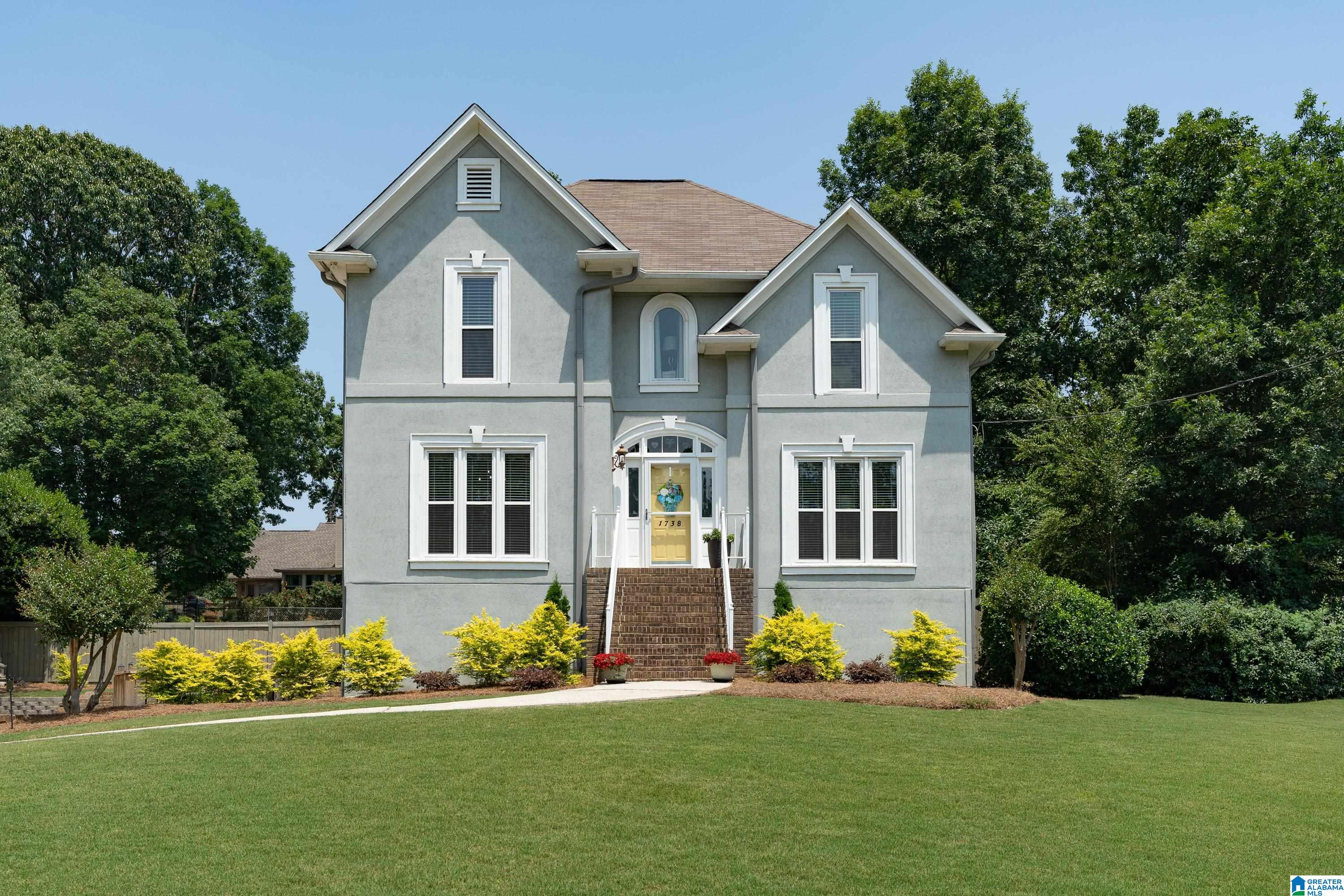 1738 RUSSET CREST CIRCLE